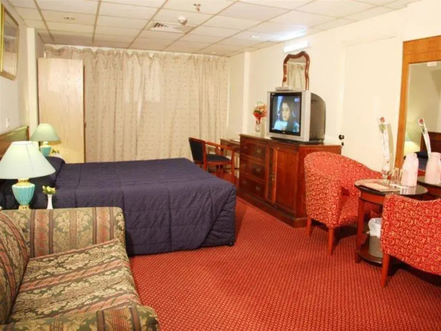 Sun And Sands Plaza Hotel