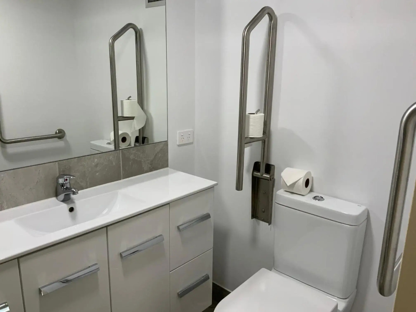 Kalua Holiday Apartments