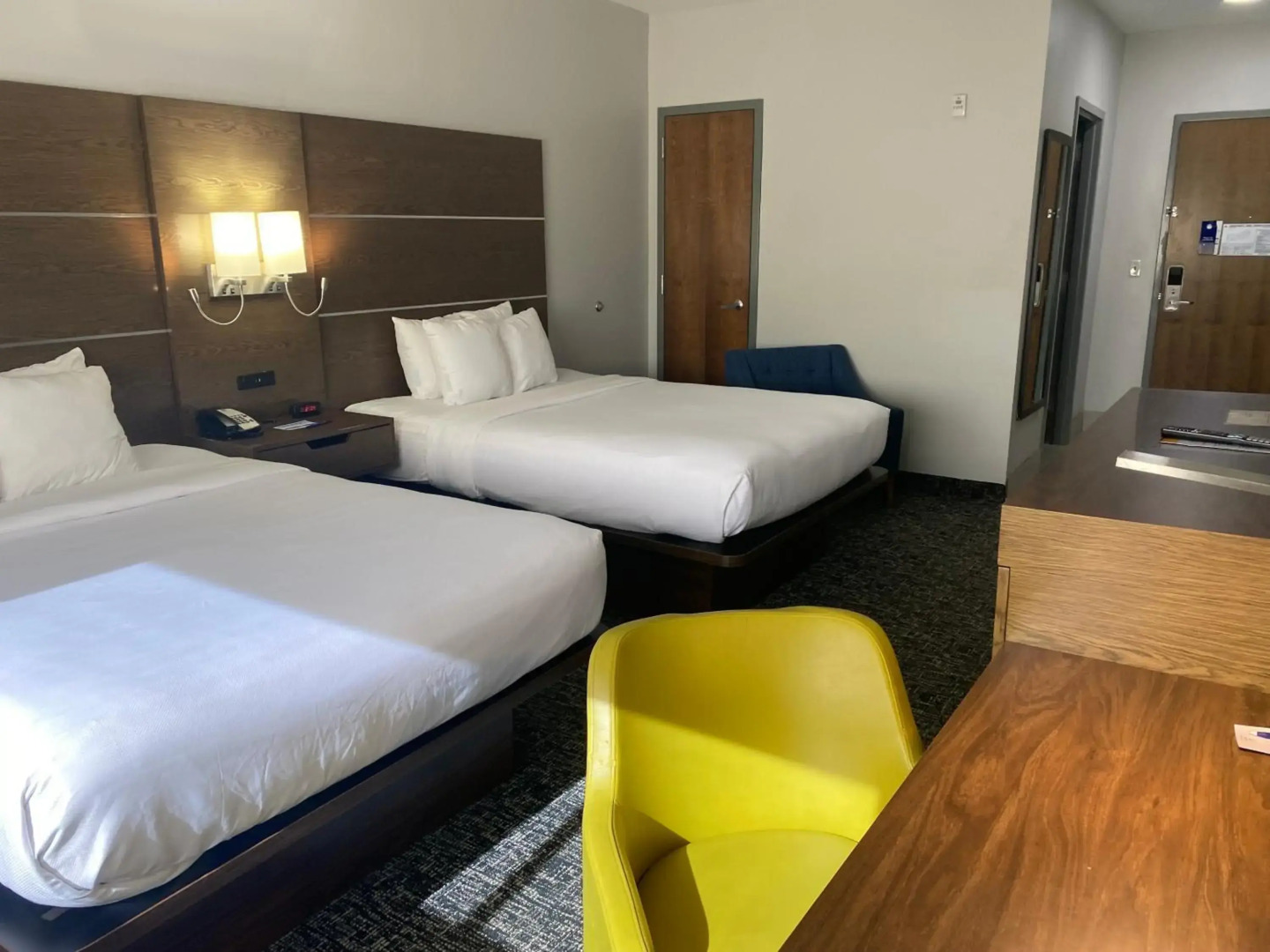 Comfort Inn and Suites Near Lake Guntersville