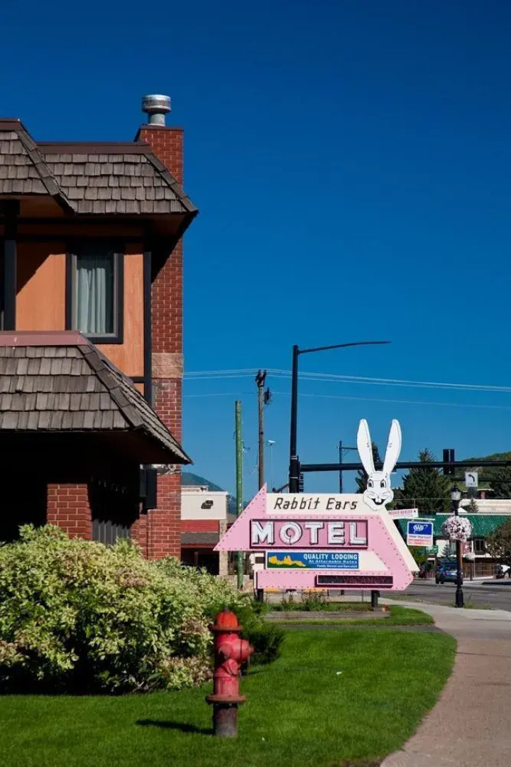 Rabbit Ears Motel