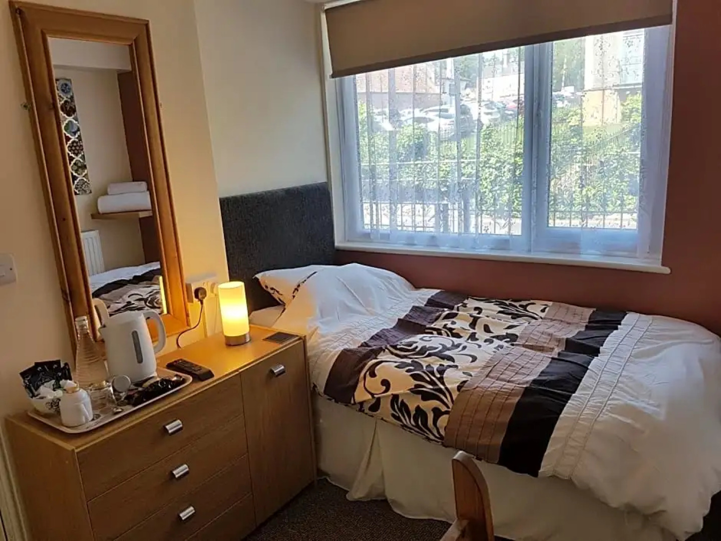 Riverside Guest House