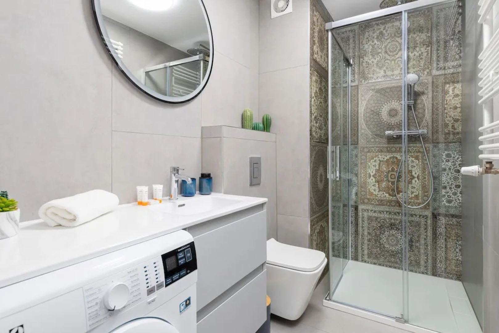 Little Laguna Delux by Renters Prestige