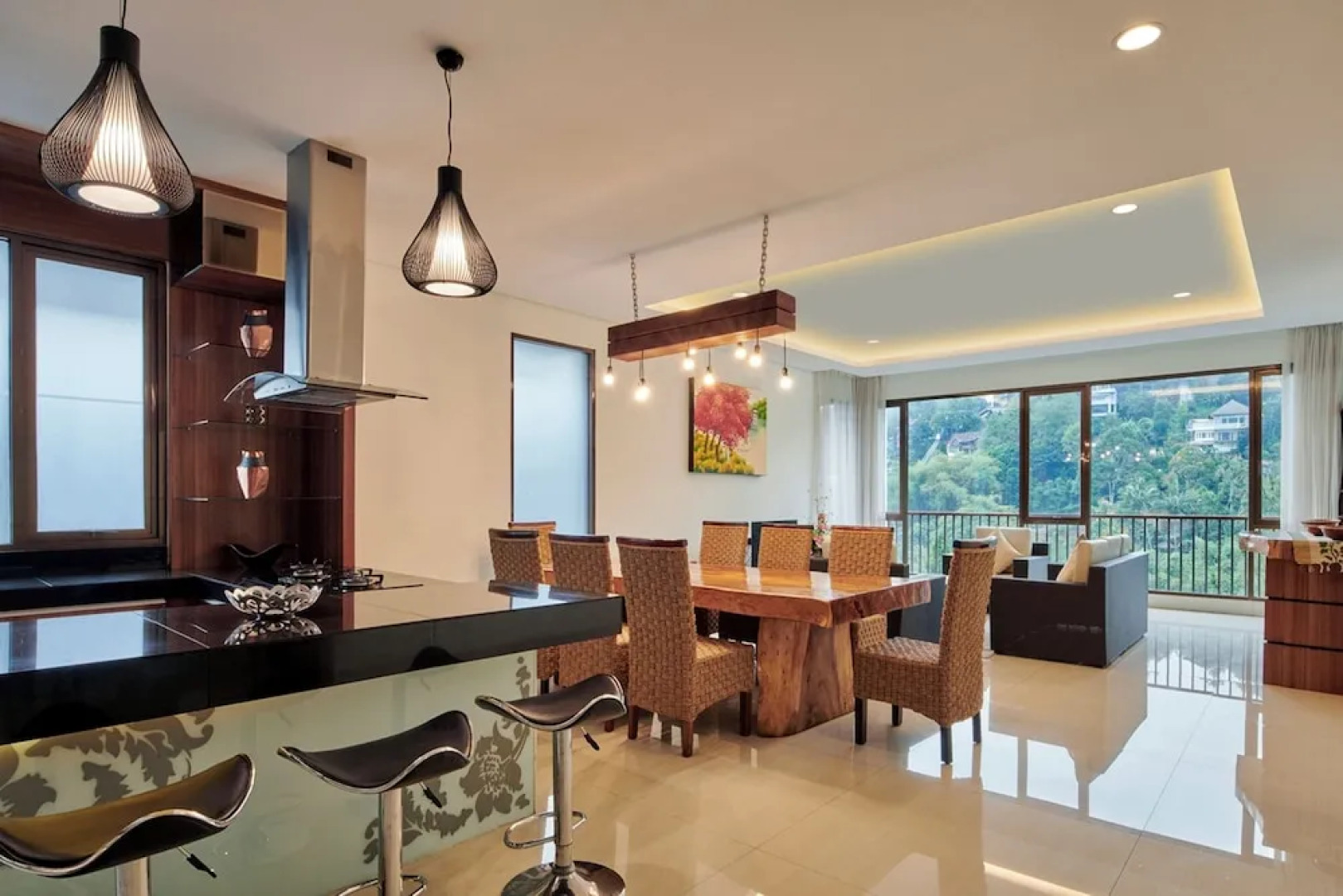 Narwastu hill 6BR villa with pool and movie room