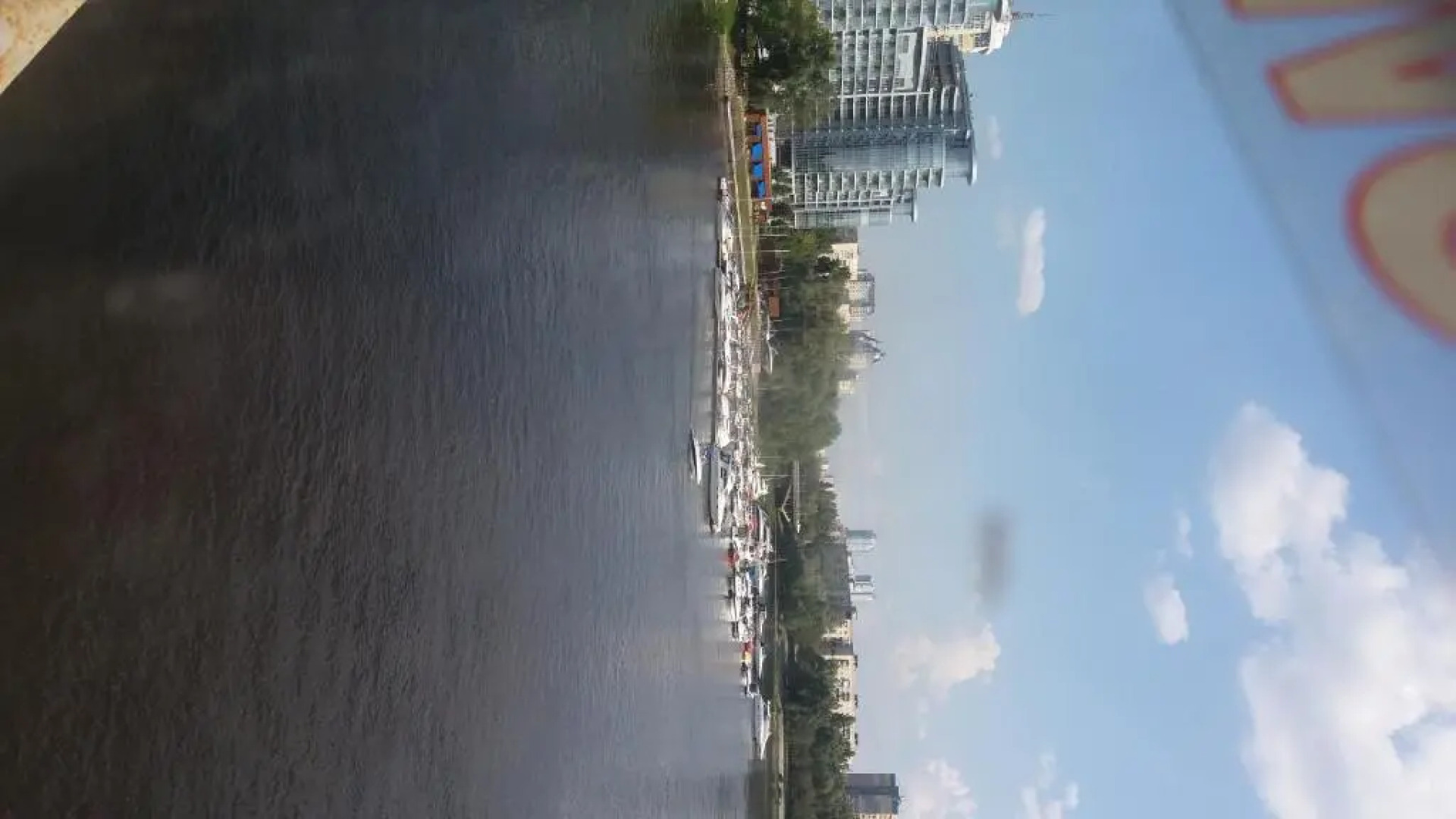 Large luxury 4-room apartment with a sauna, near the metro Levoberezhnaya