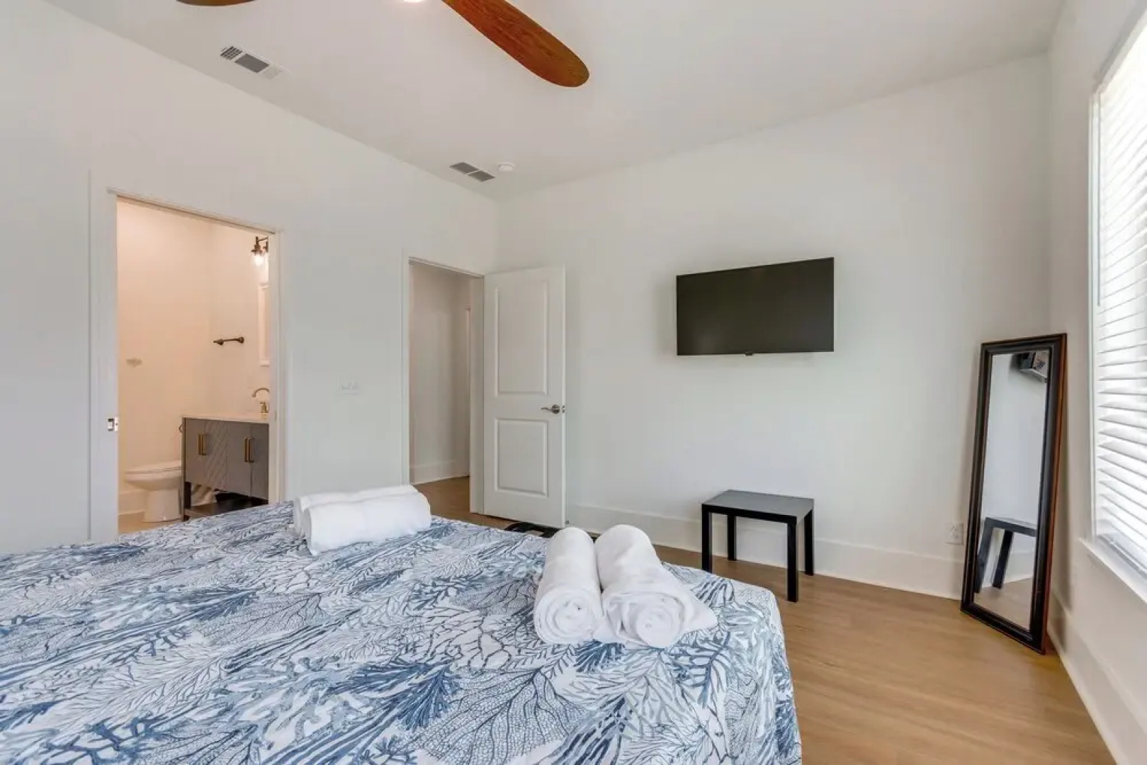 Walk to Beach: Home w/ Ocean View in Navarre!