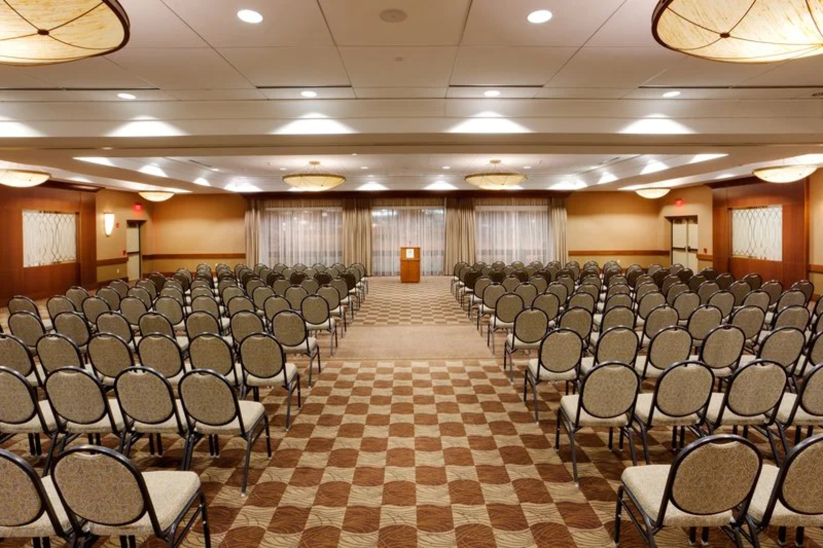 Ramada by Wyndham Liverpool/Syracuse(Ex.Holiday Inn Syracuse Liverpool Exit 37)