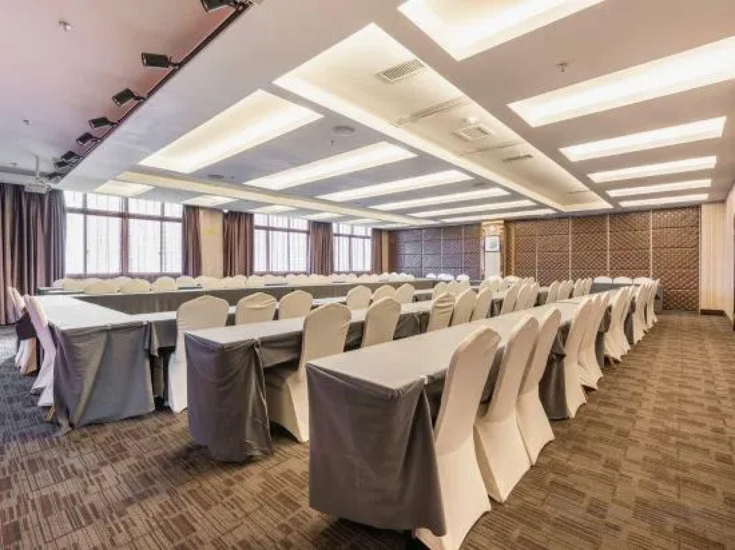 Xichen International Hotel