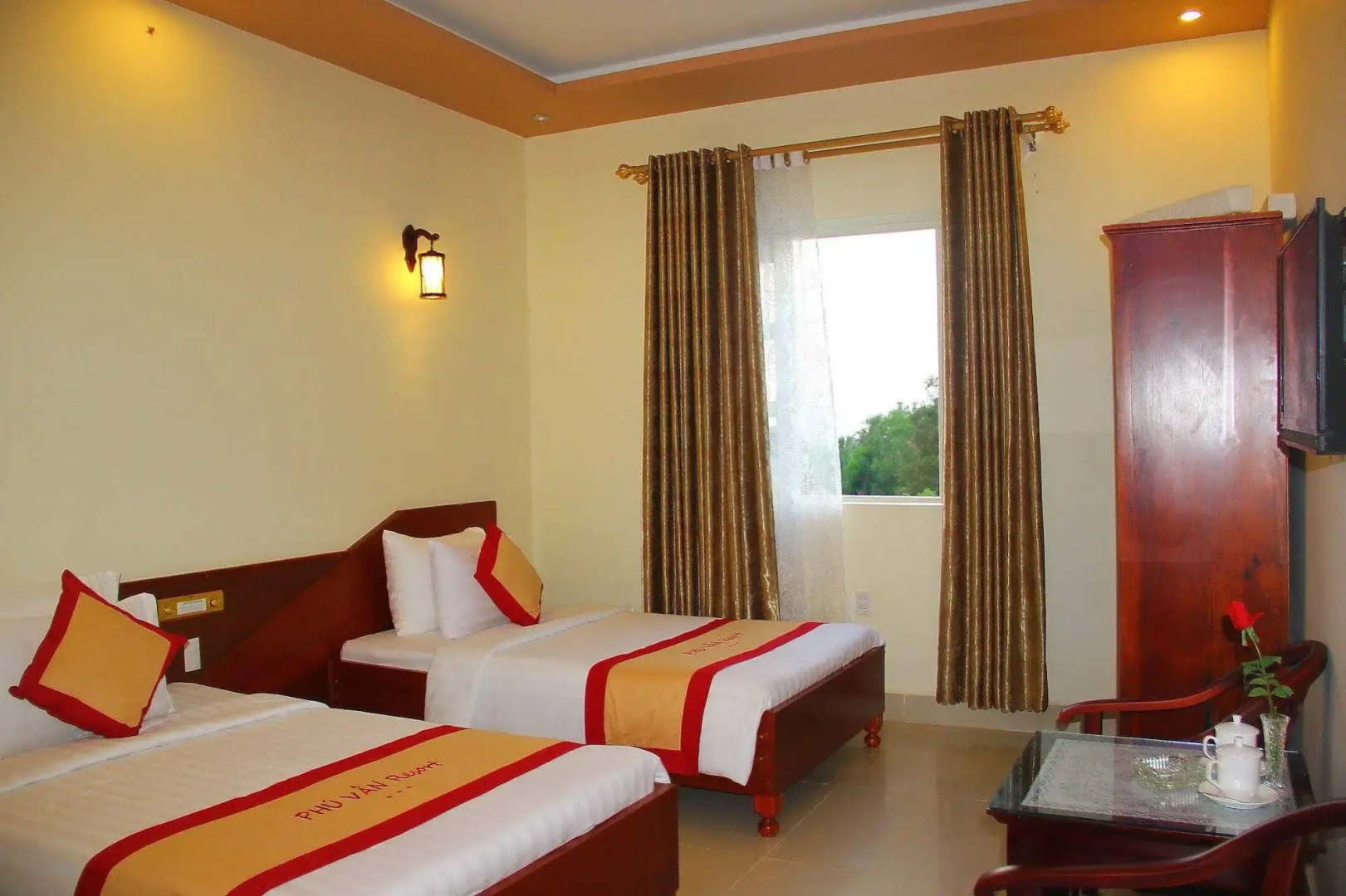 Phu Van Resort & Spa