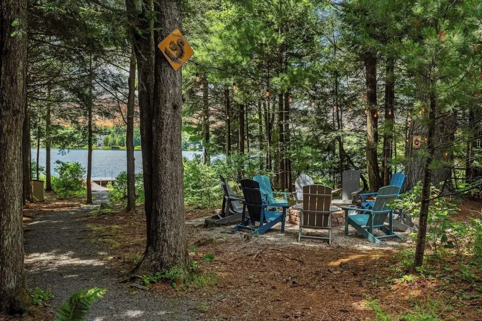 Tranquil Waterside by Avantstay Lakefront + Dock, Game Room, Views