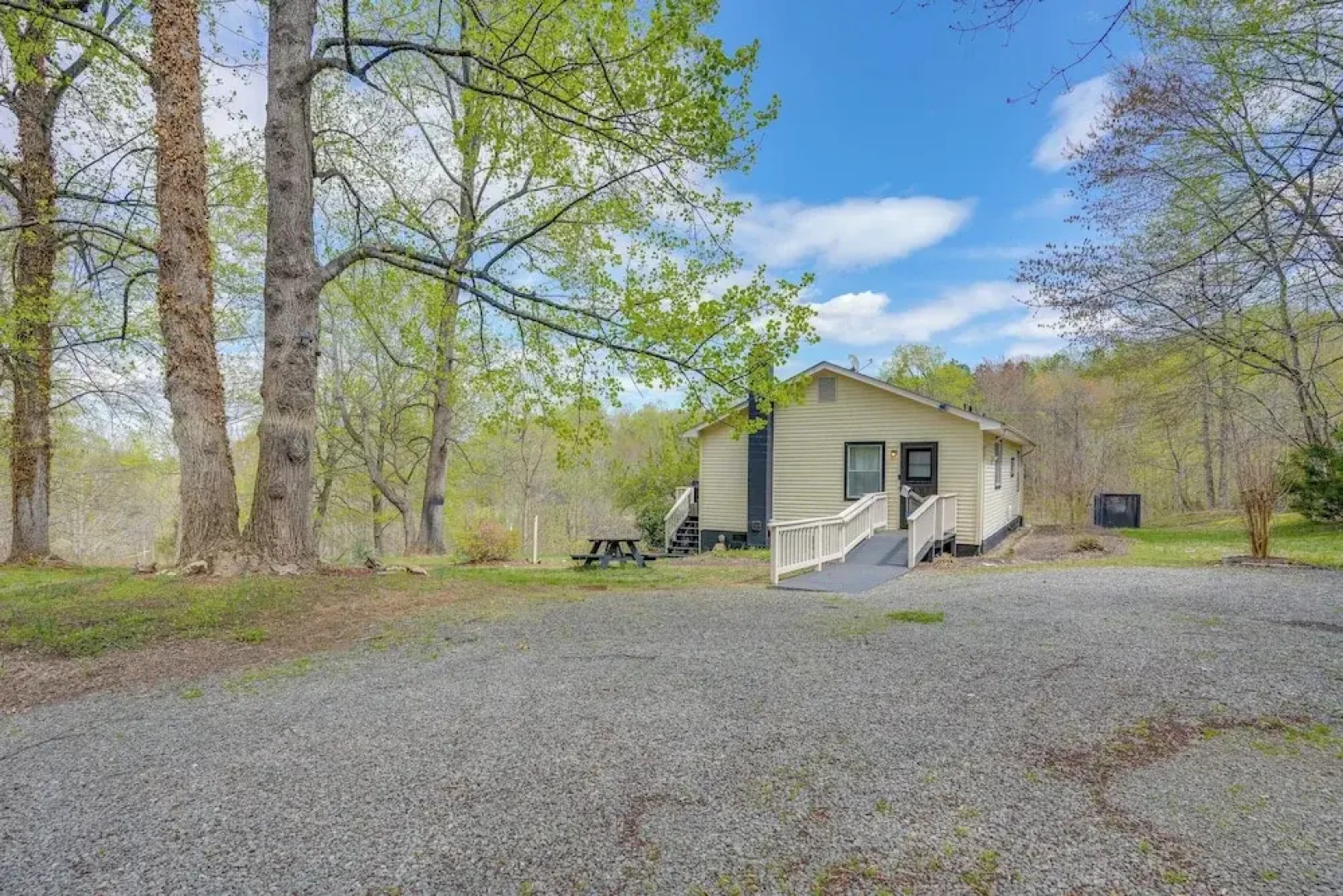 Serene Roseland Retreat Near Wintergreen Resort!