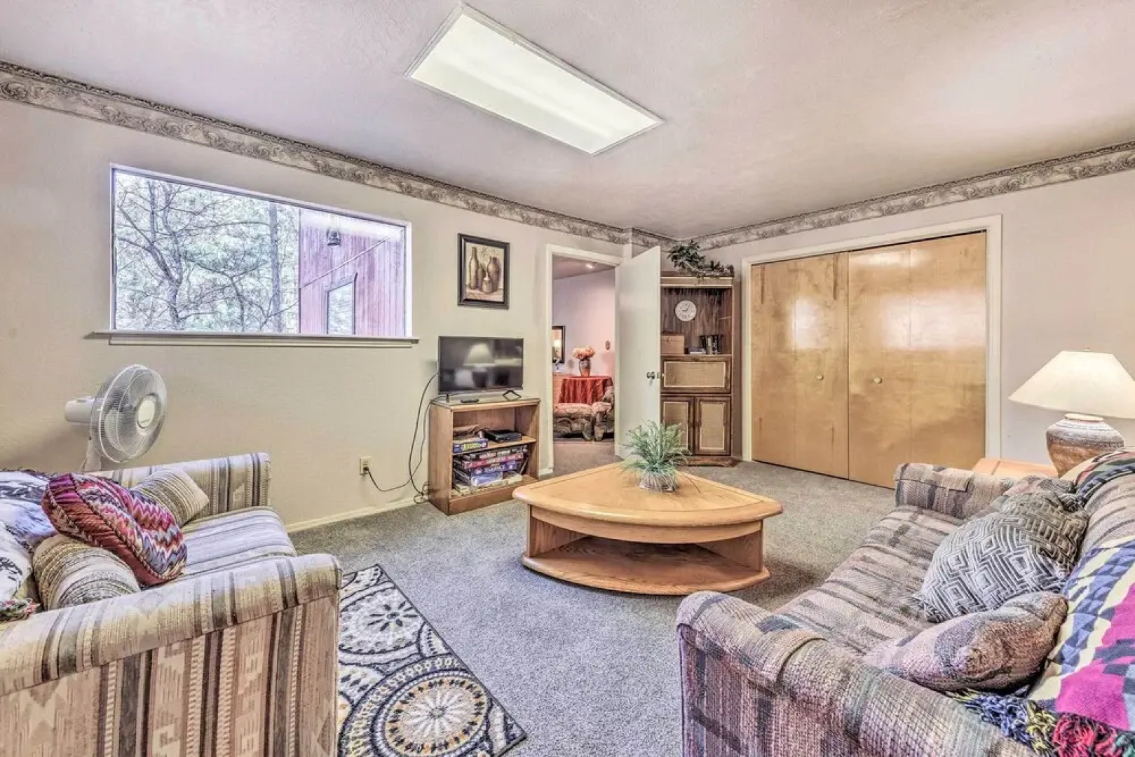 Dog-friendly Alto Escape w/ Hot Tub + Foosball!