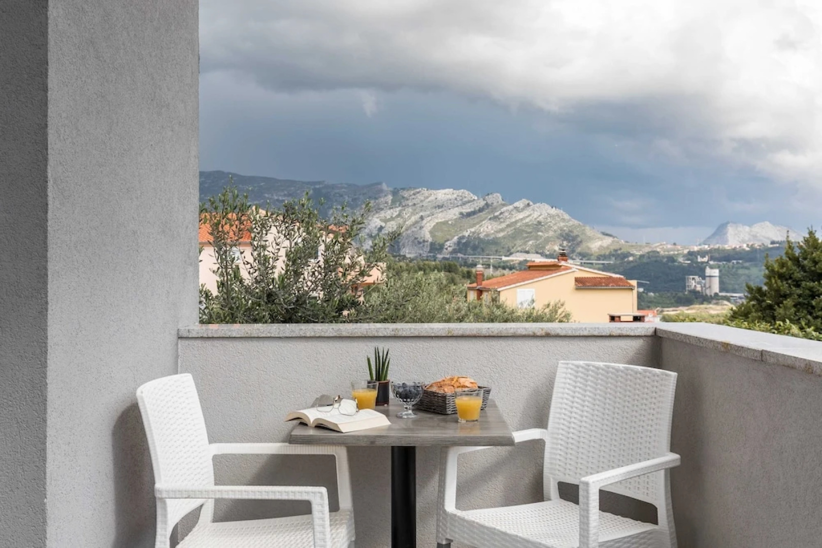 Apartments Villa Salona Sky