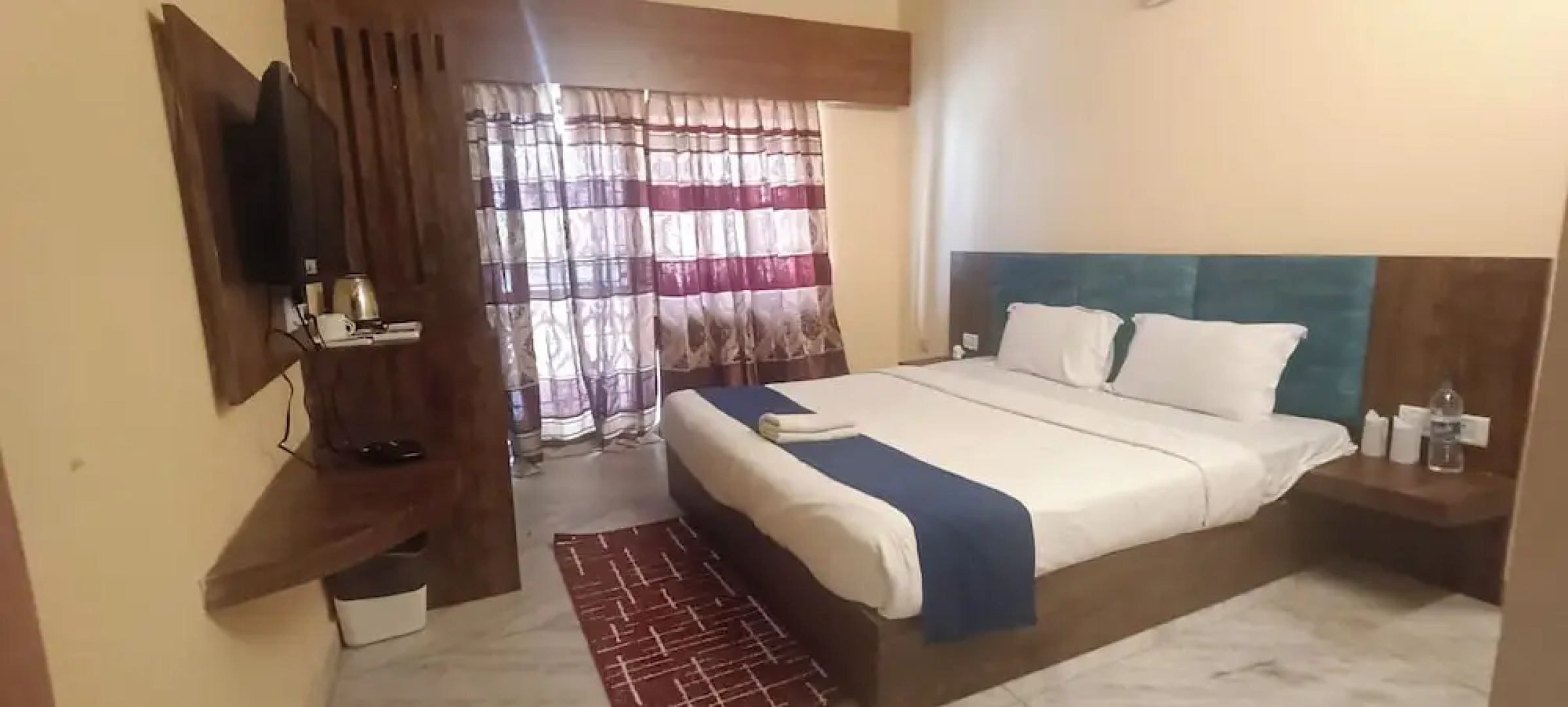 Hotel Sagar Tarang (Berries Group)