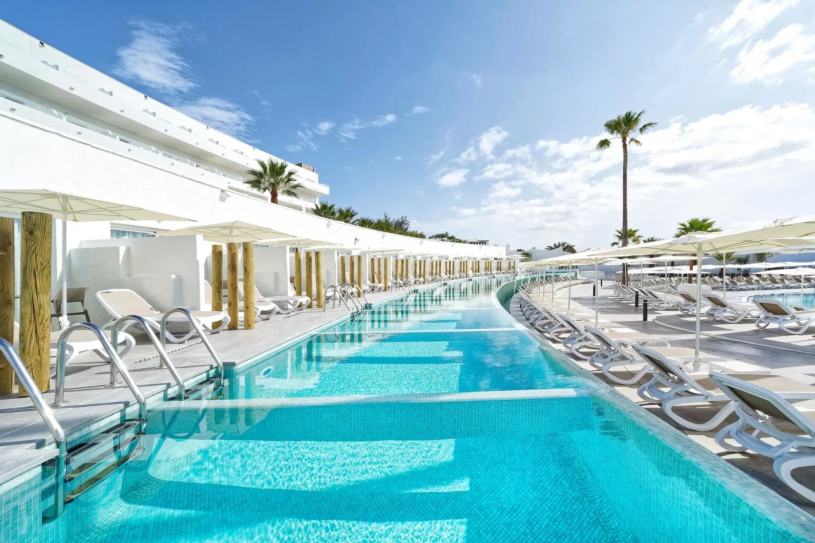 Отель BLUESEA Golden Beach