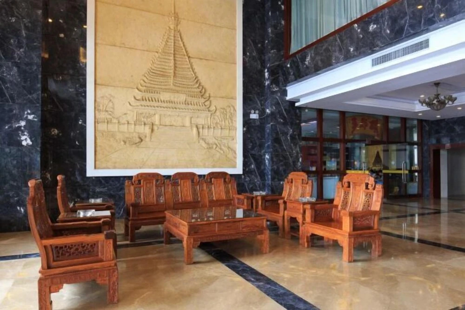 Yijia San Jiang Hotel