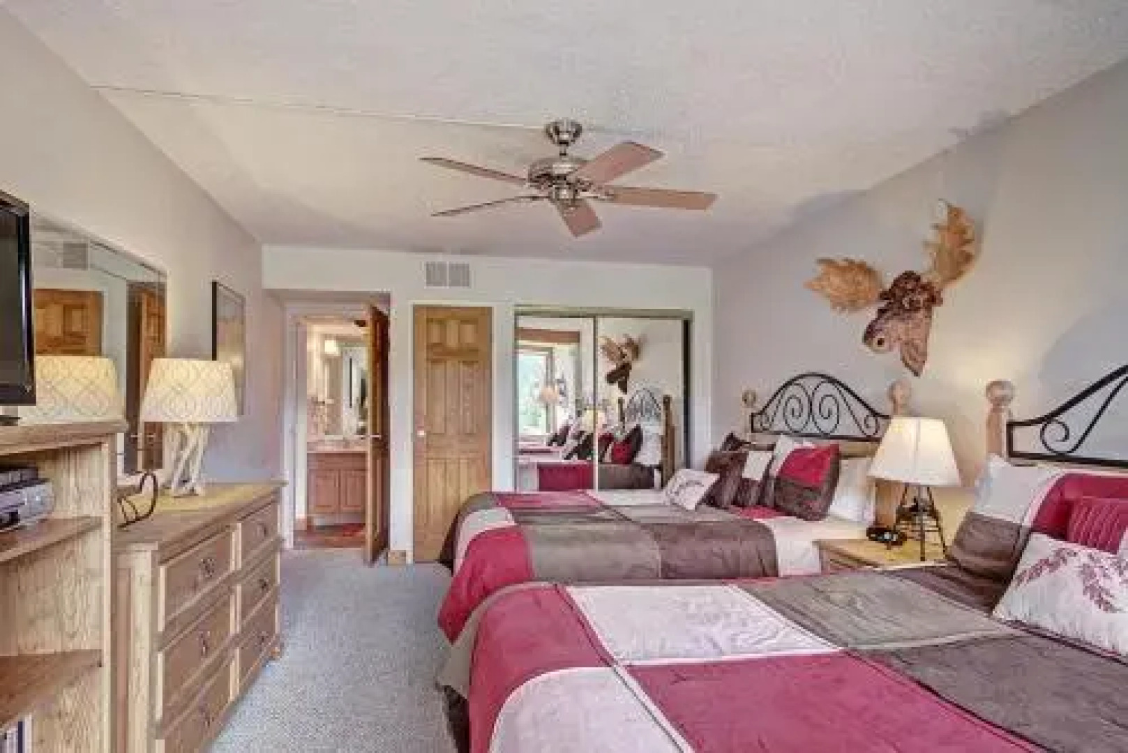 Sh404 Summit House Condo