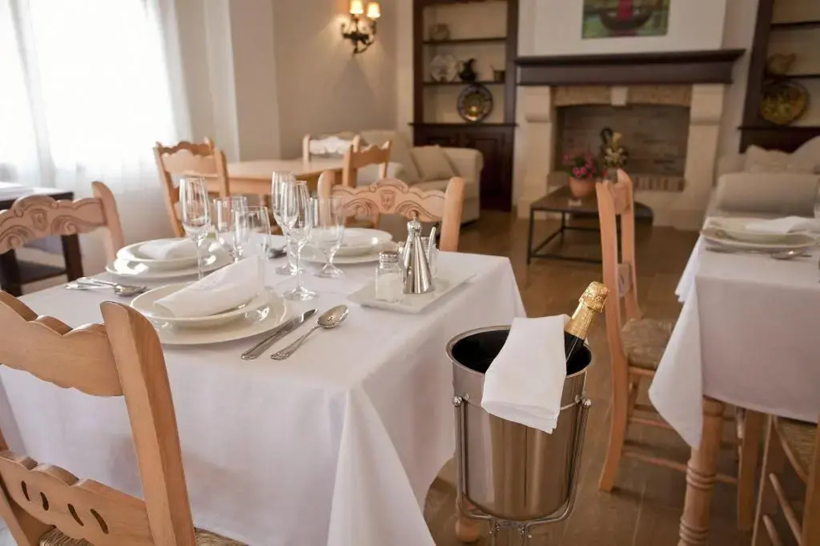 Hospedería Casa De La Campana