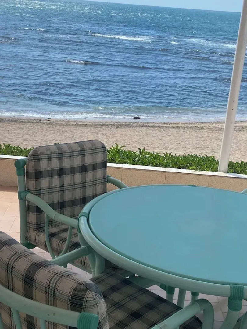 Cabanon pied dans l eau