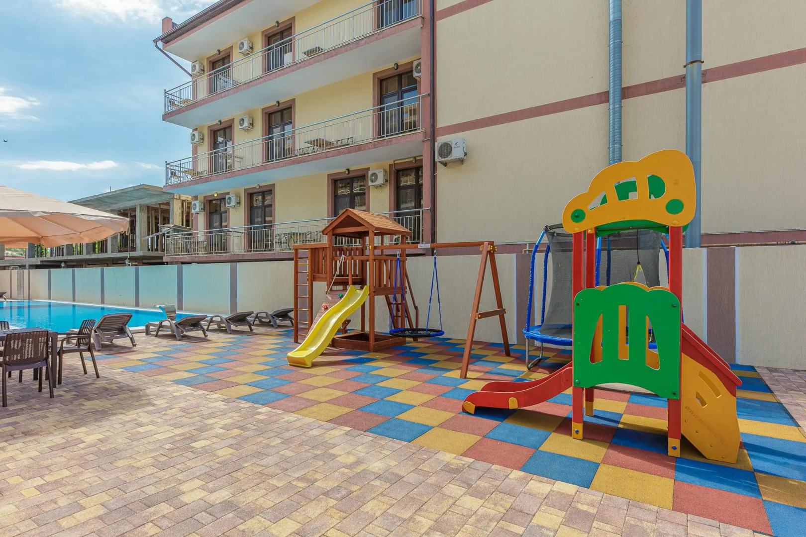 Viva VictoriaFamilyHotel