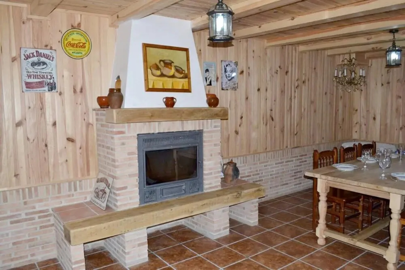 House With 5 Bedrooms in Morales de Rey, With Enclosed Garden and Wifi Near the Slopes