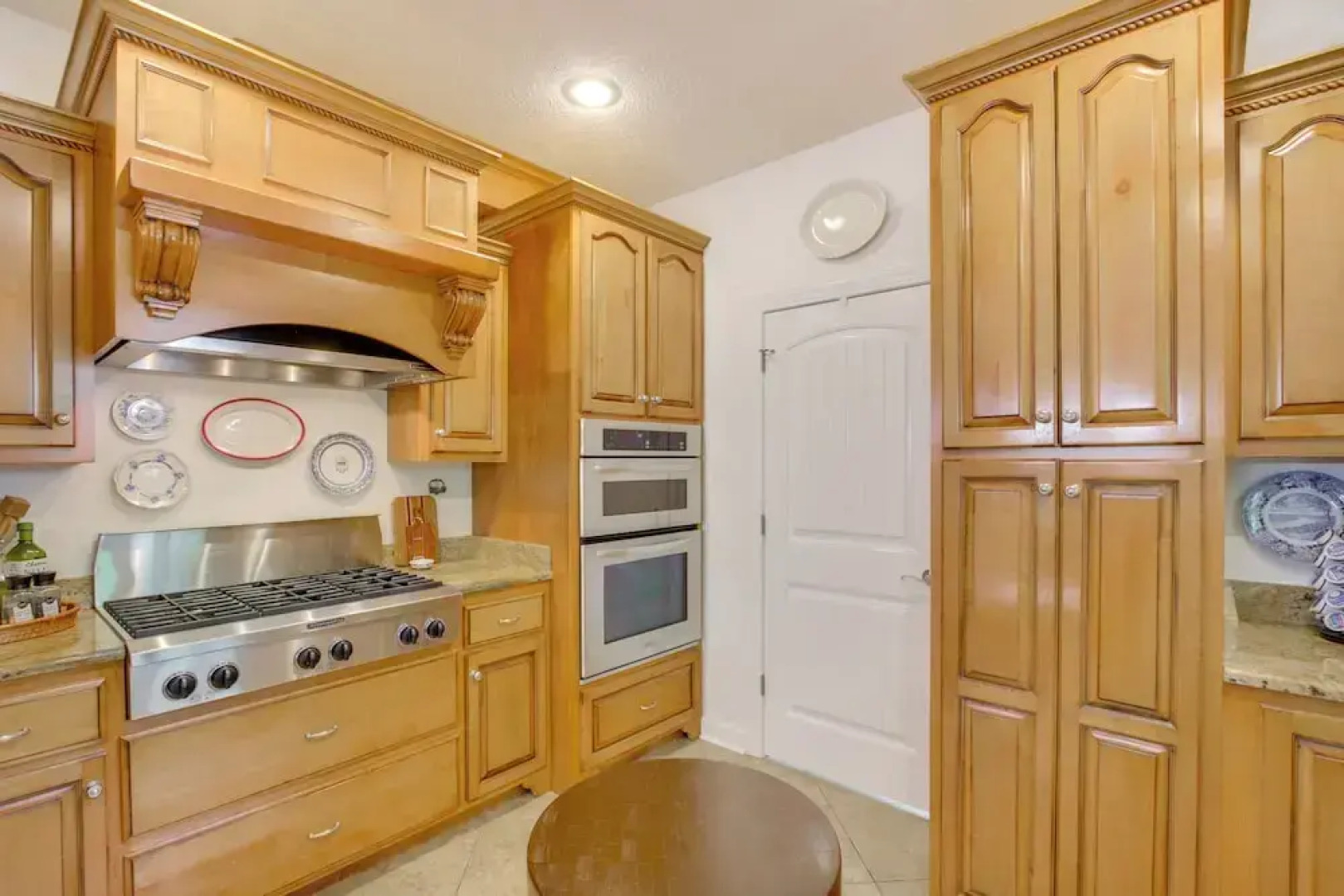 3 Mi to Pickwick Lake: Spacious Family Getaway