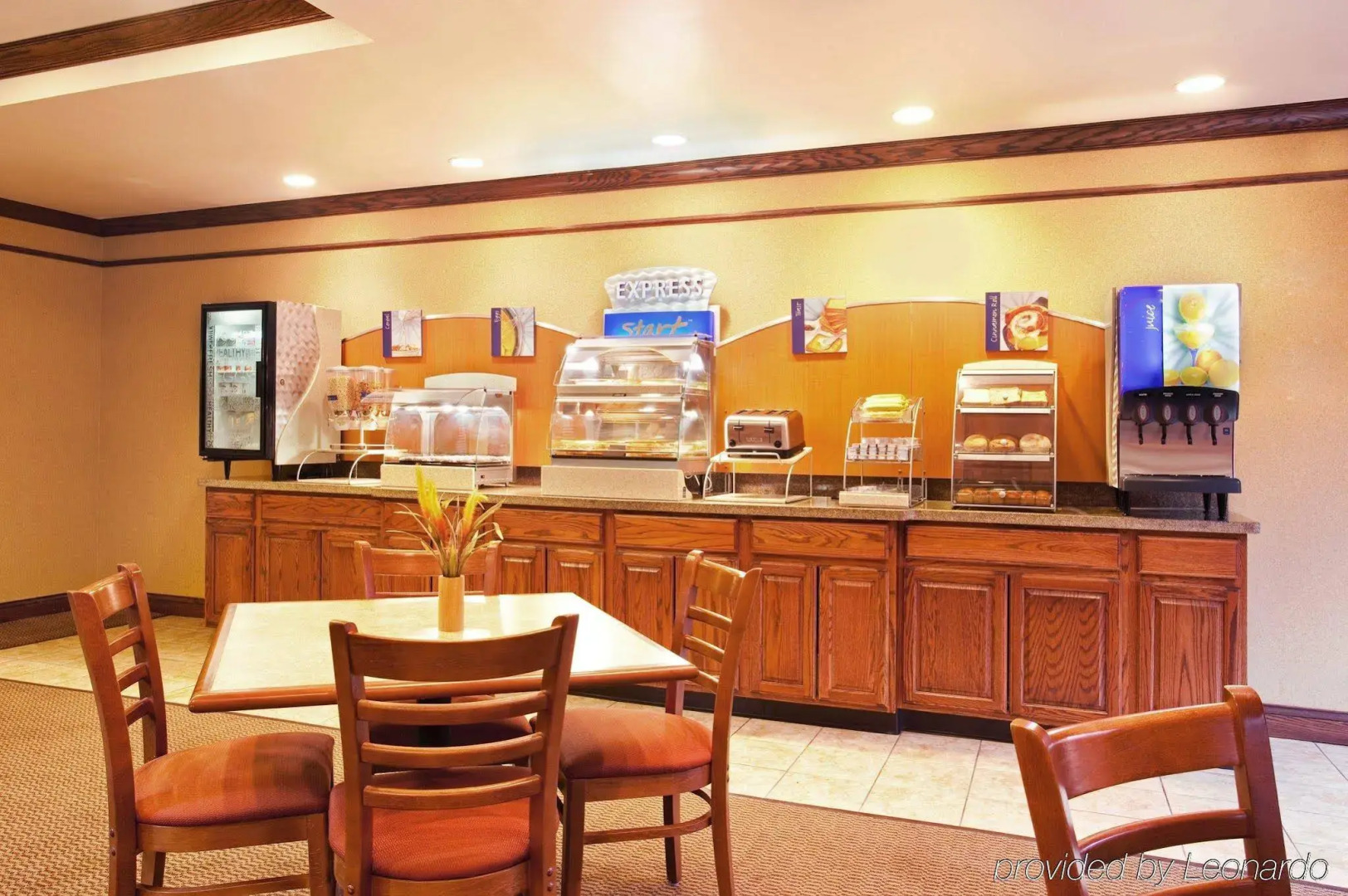 Holiday Inn Express & Suites Mattoon by IHG