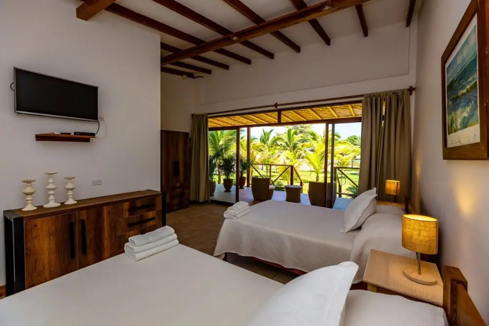 Hotel Punta Camarón Bungalows & Suites