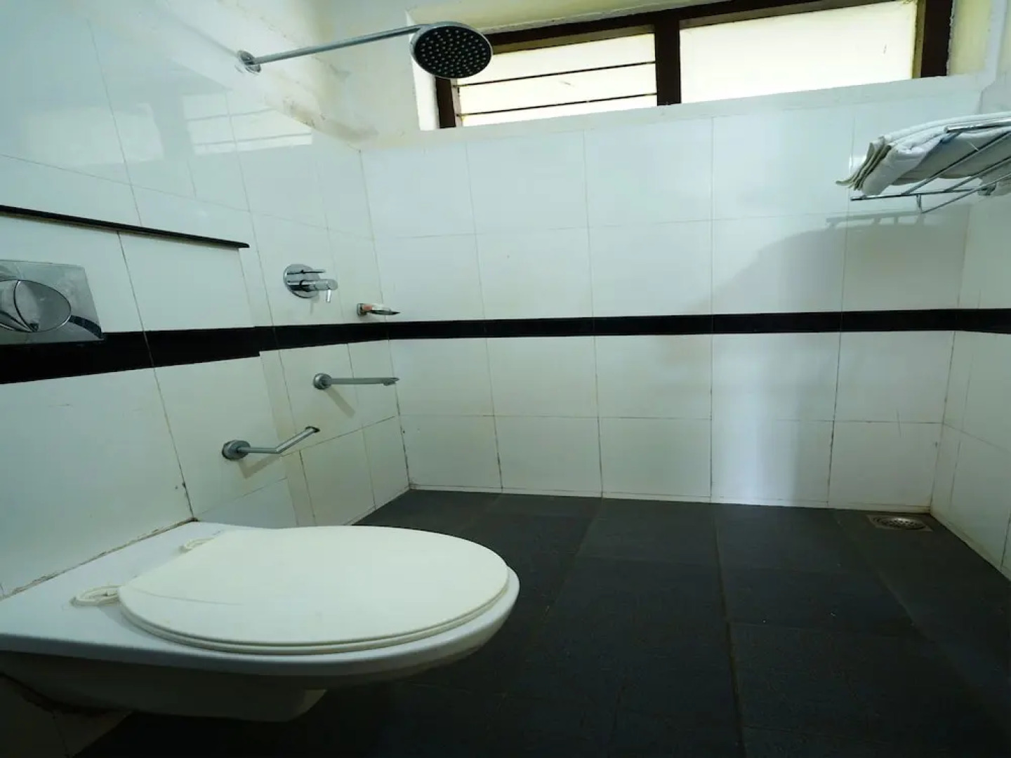 OYO 10637 Hotel Chandana Residency