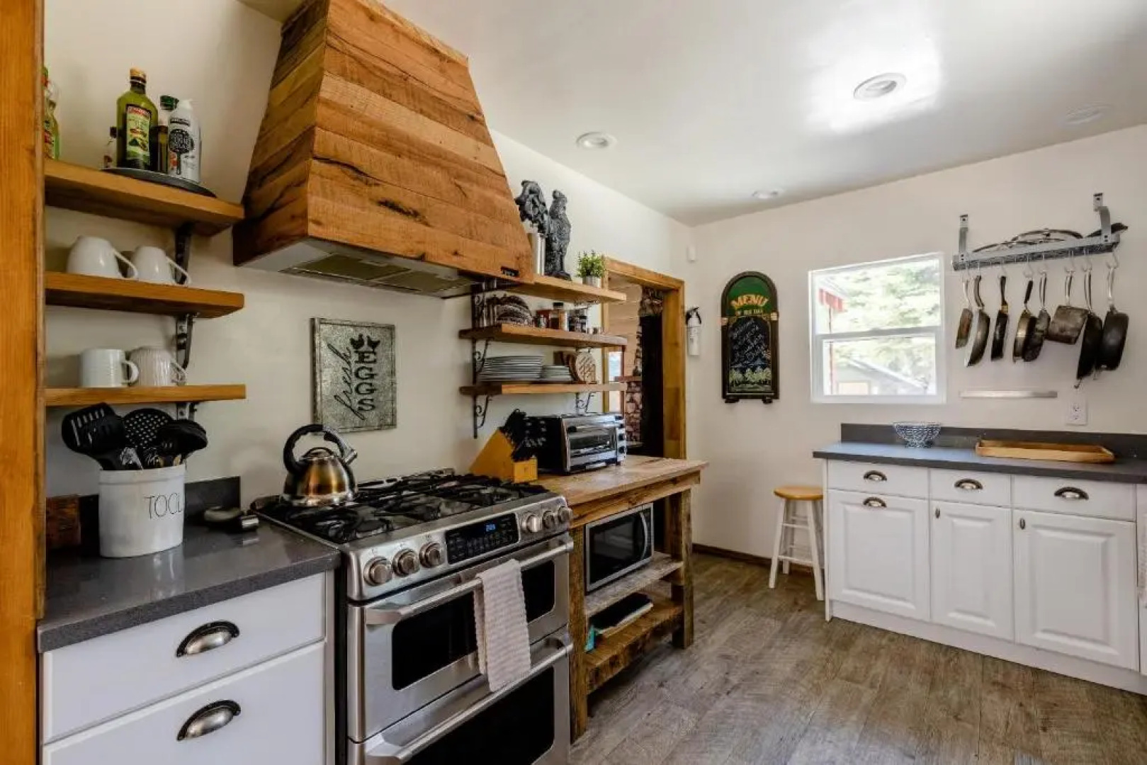 Lake Arrowhead Area Modern Cabin at Sugars Mountain Chalet