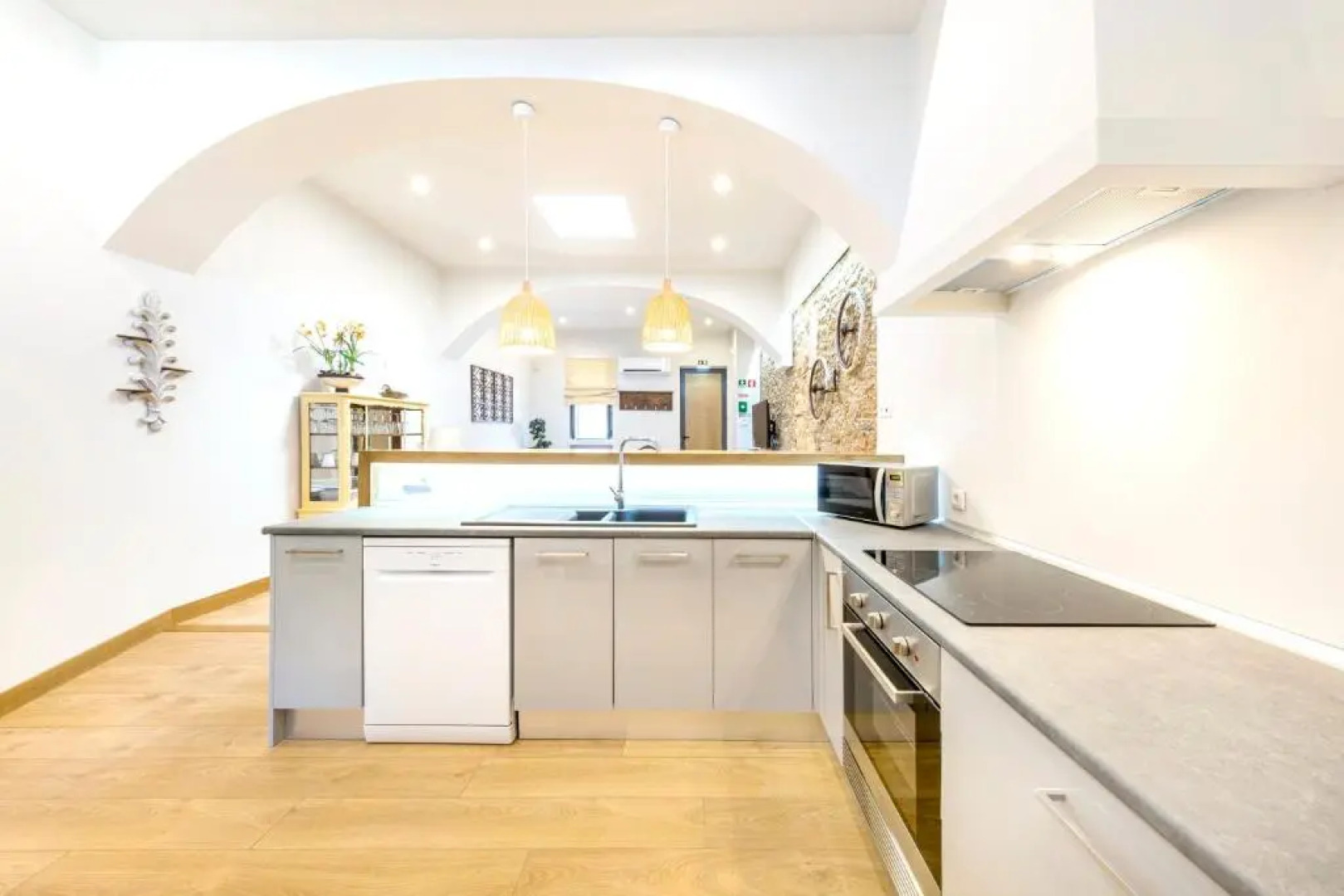 Villa with 3 bedrooms in Quelfes with wonderful sea view shared pool enclosed garden 4 km from the beach