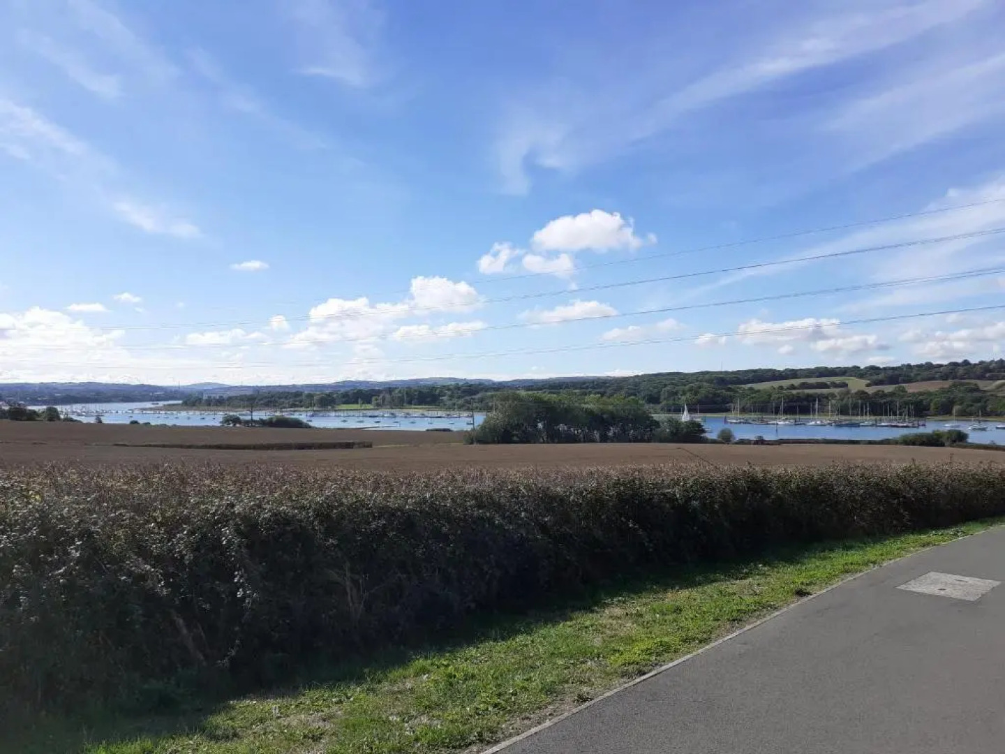 Marinaa Inn, Welcome Home