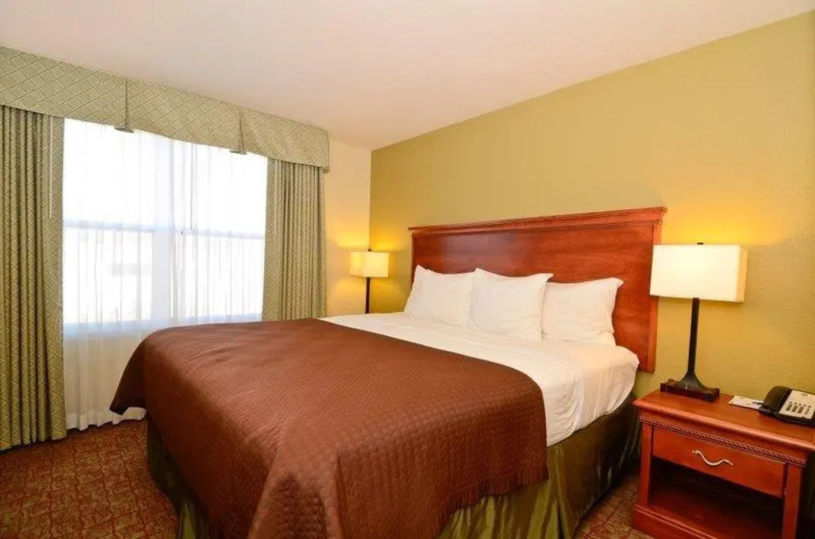 Best Western Plus Heritage Hotel & Suites