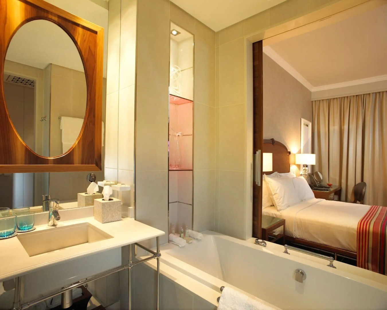 Pivot Hotel Montecasino