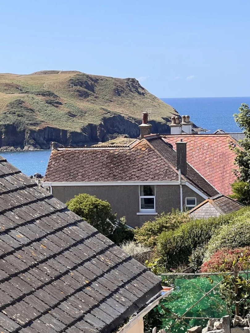 Sea View Hotel - Sandpebbles