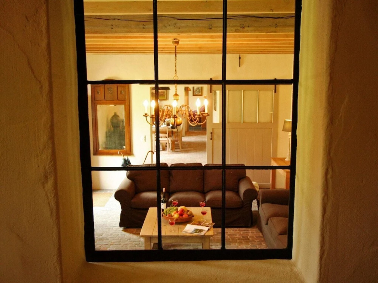 beautifull renovated farmhouse with traditional elements and a big garden