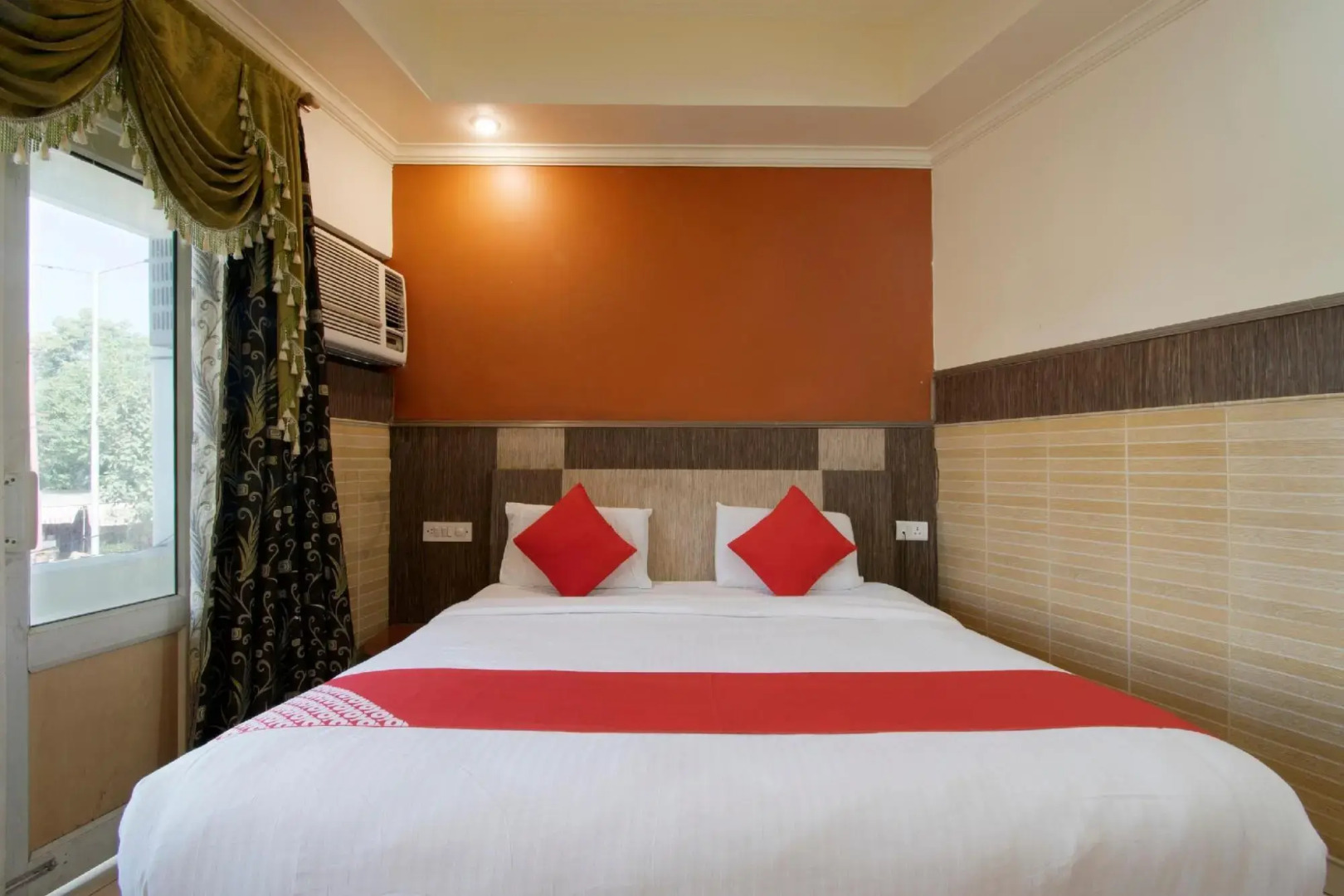 OYO 6647 Om Hari Residency