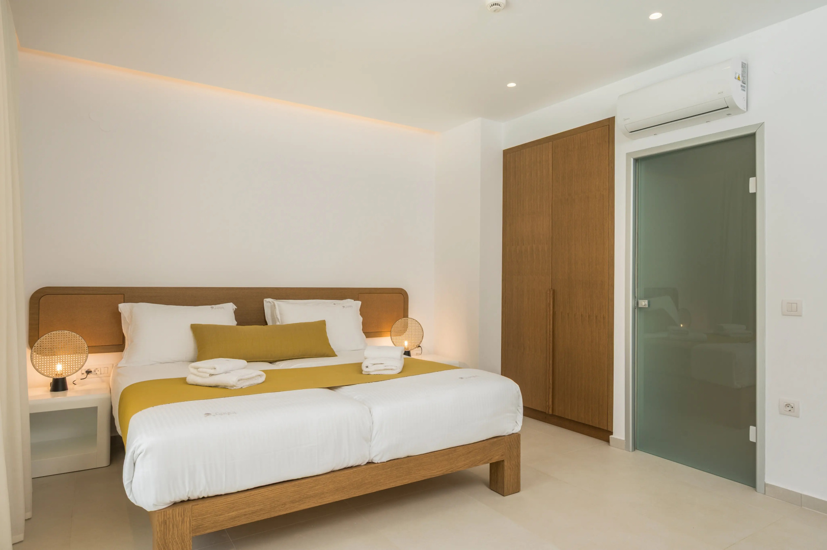 Tarra Apartments