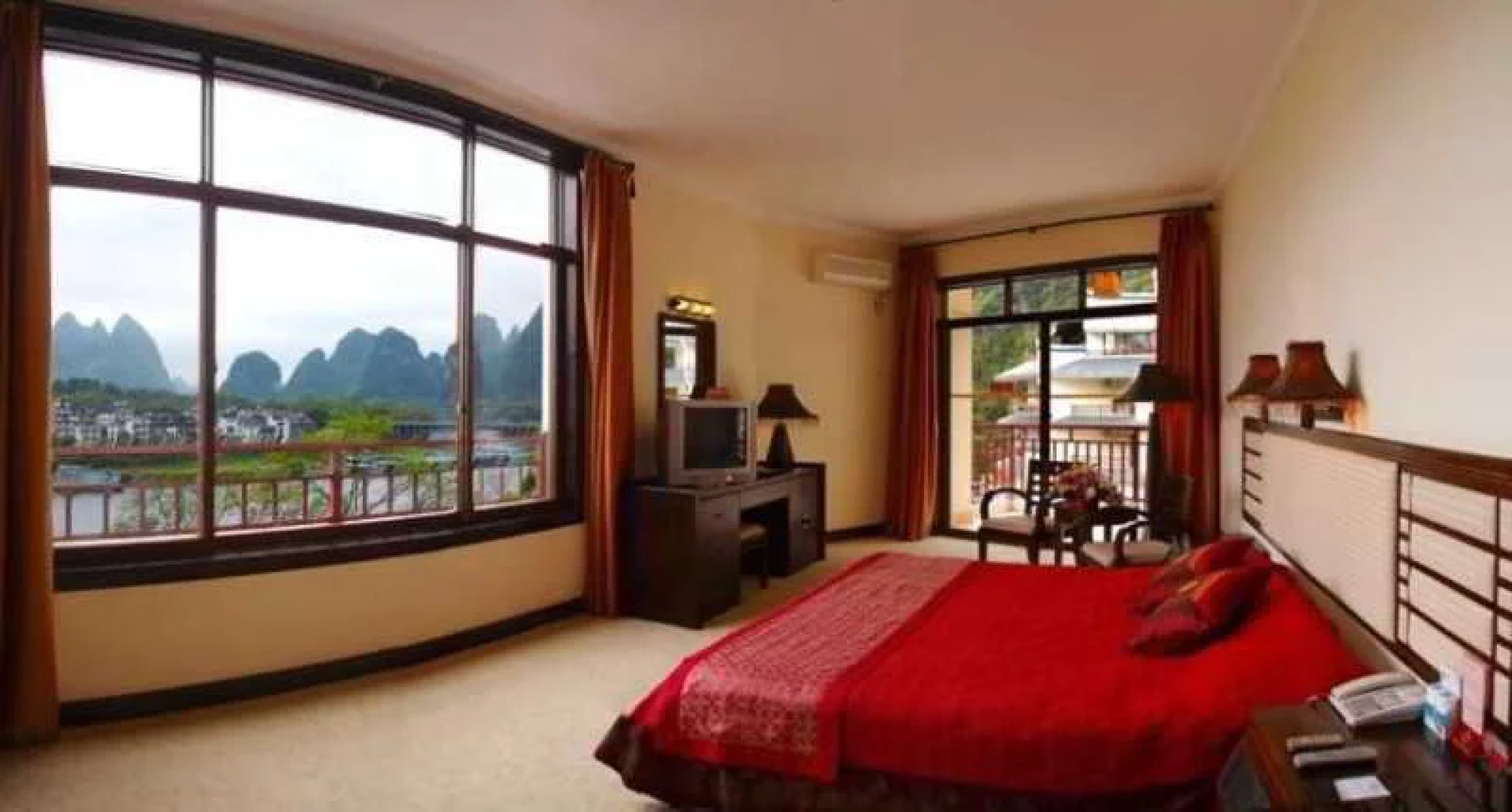 Yangshuo Tangrenjie Hotel