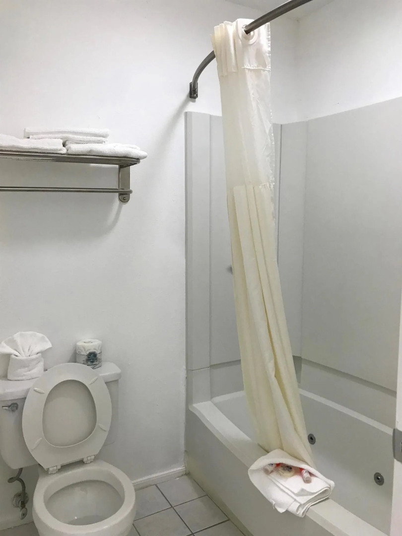 American Inn & Suites Russellville