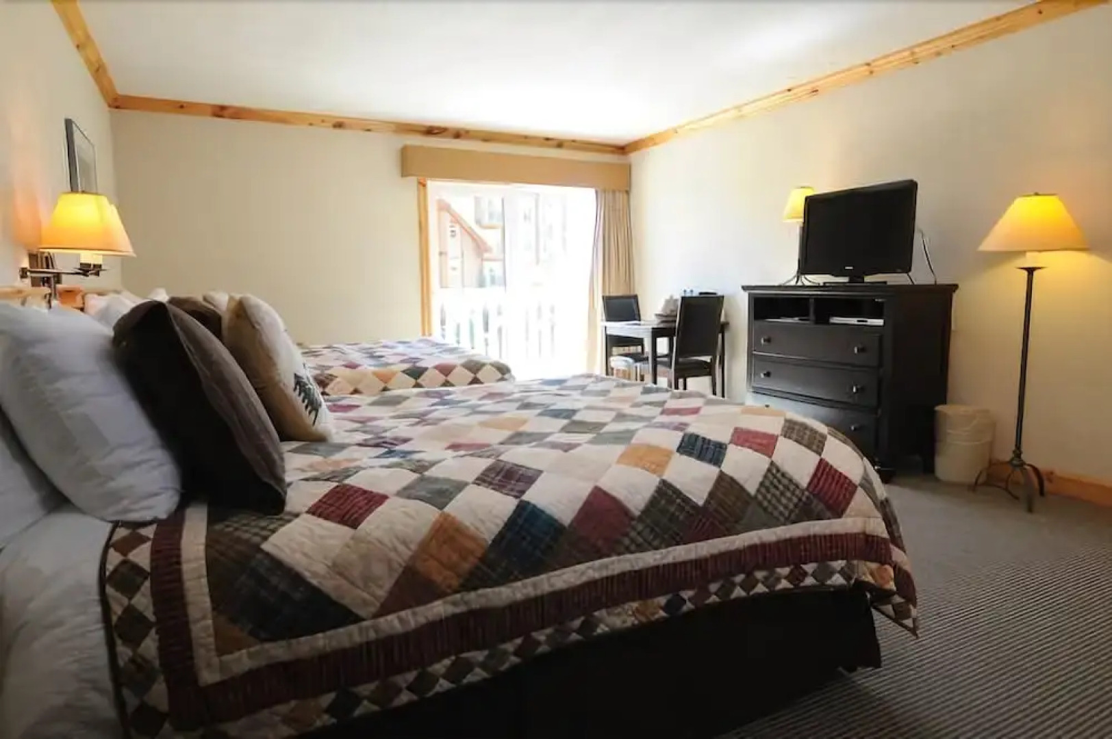 Schweitzer Mountain Resort Selkirk Lodge