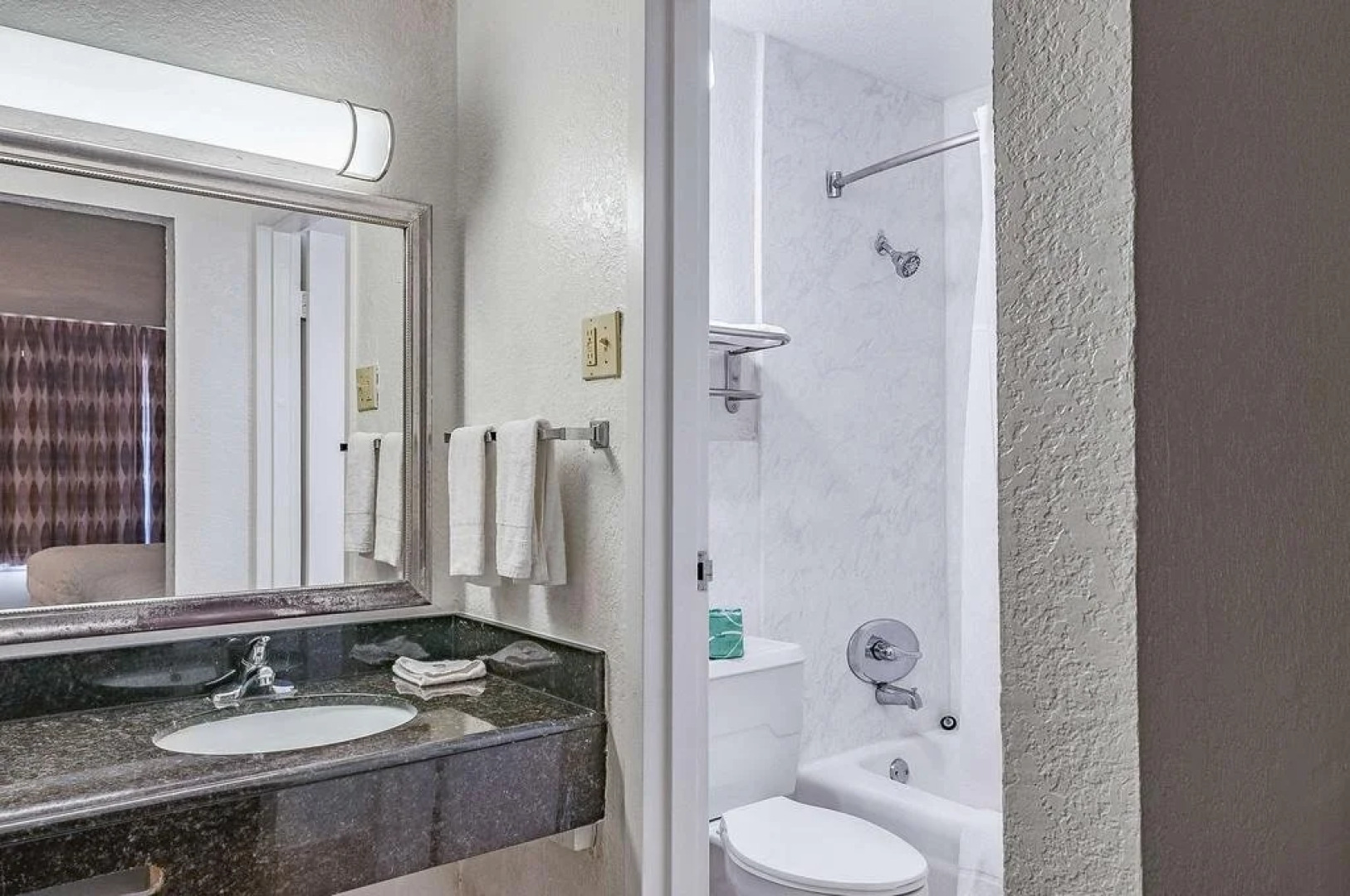 Executive Thibodaux New Orleans Hotel