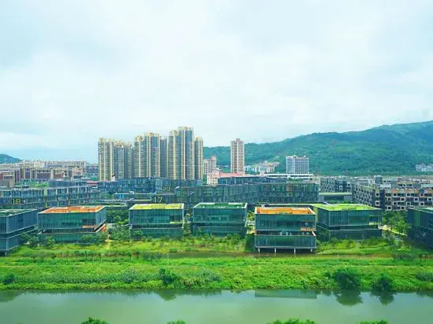 Zhuhaiye Mr. Glamour Hotel (Changlong Tourism Resort Branch)