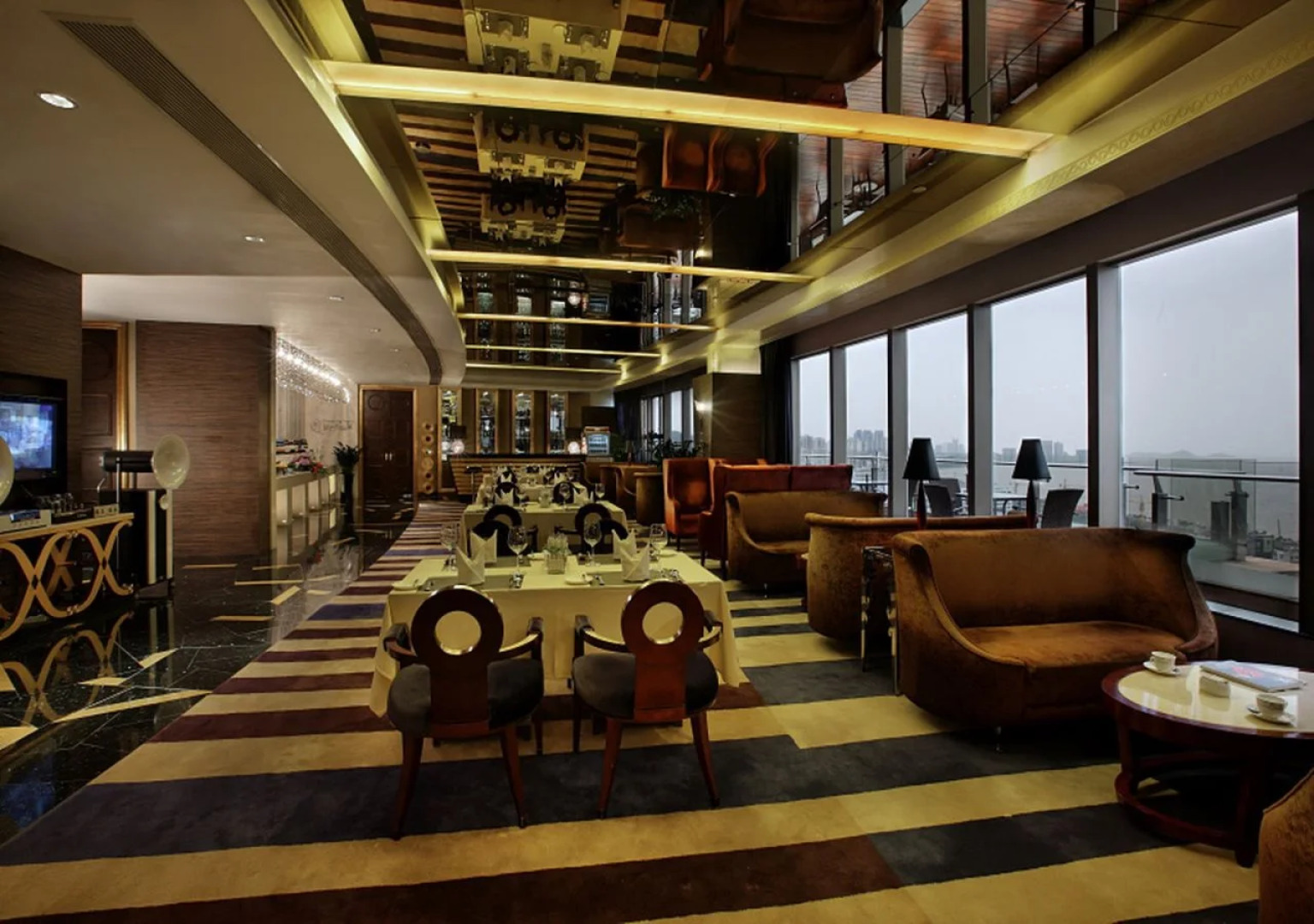 Zhuhai Charming Holiday Hotel