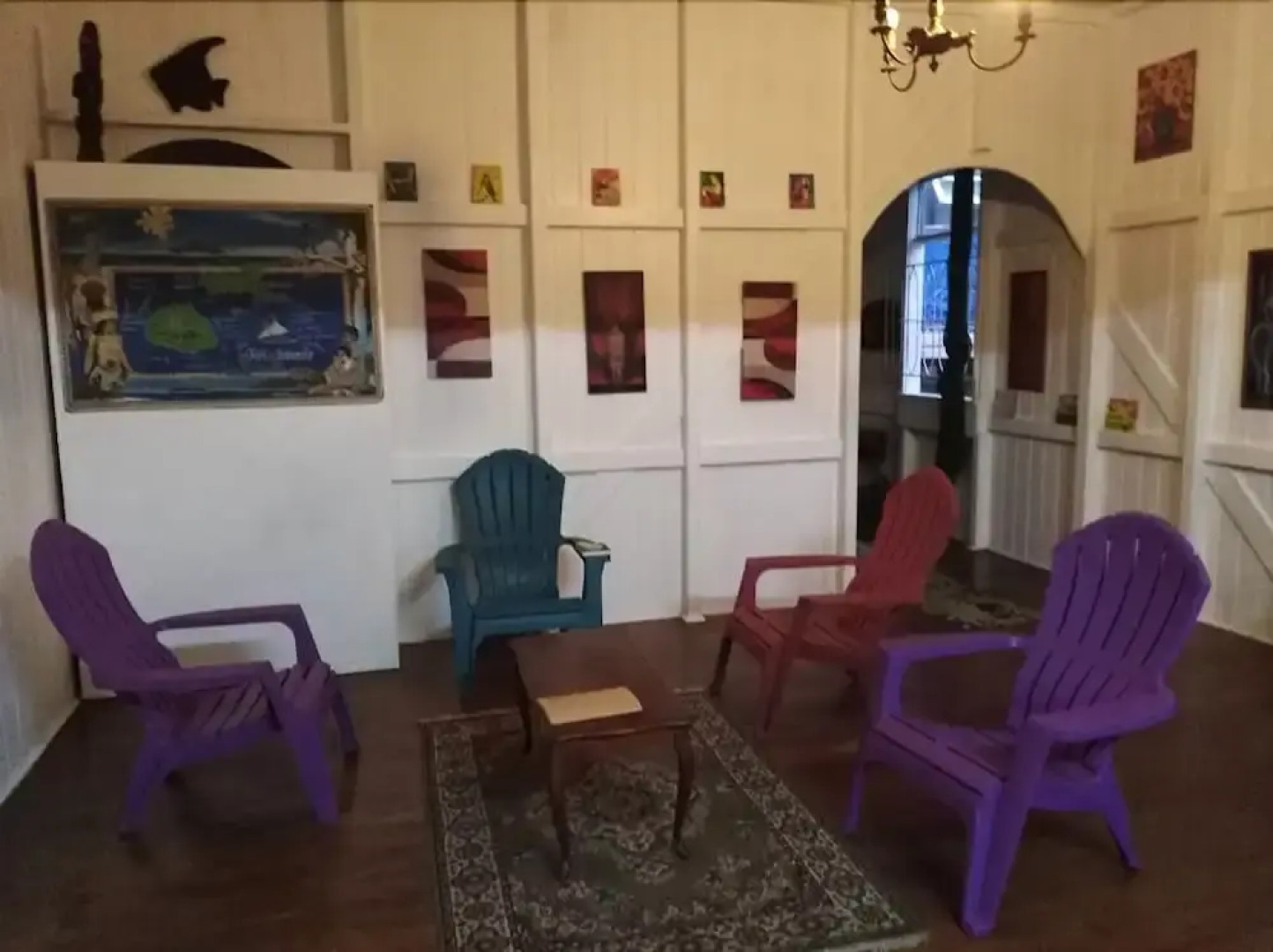 Colonial Lodge Hostel