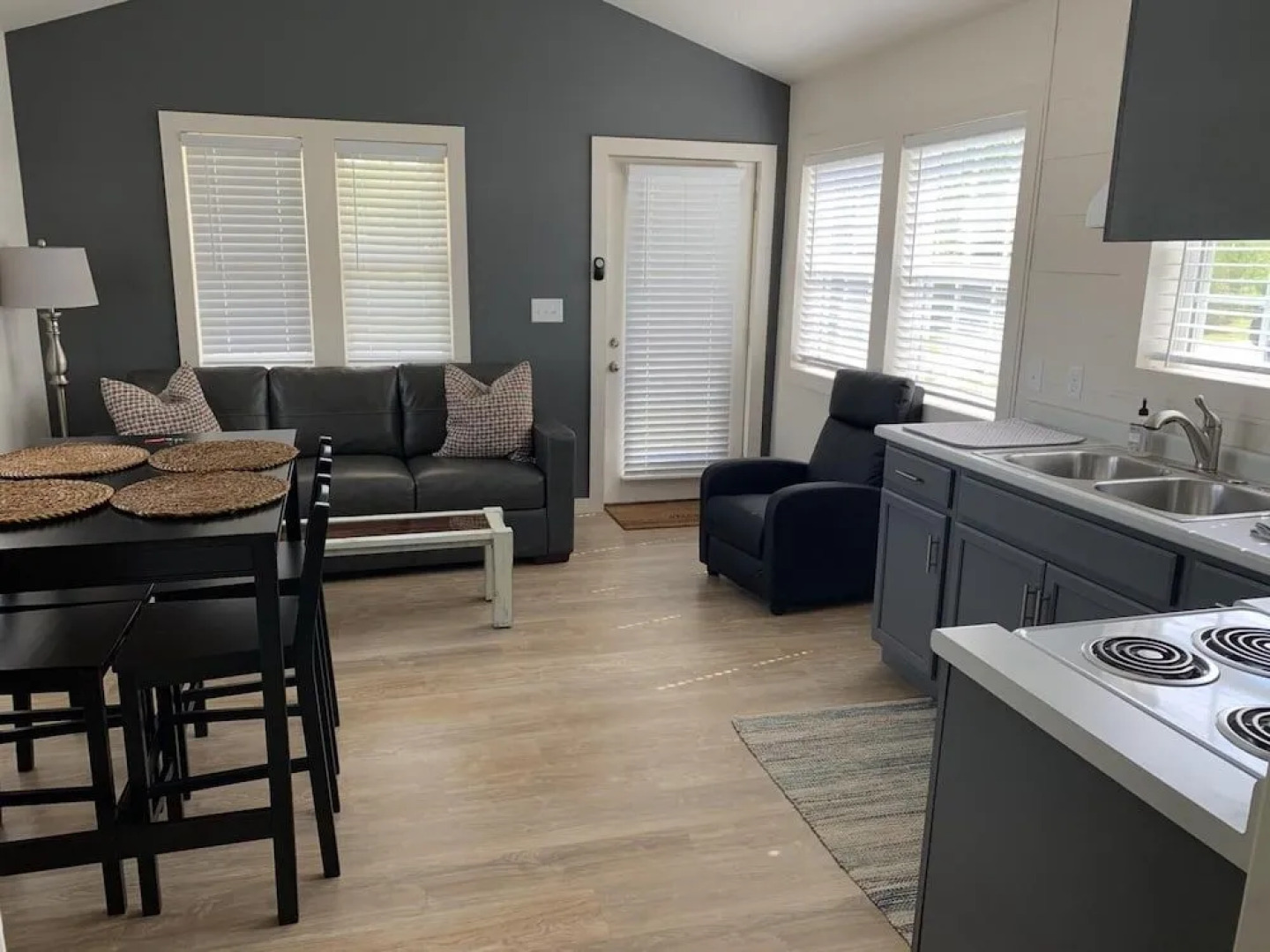 Greeter Falls Lodge 6