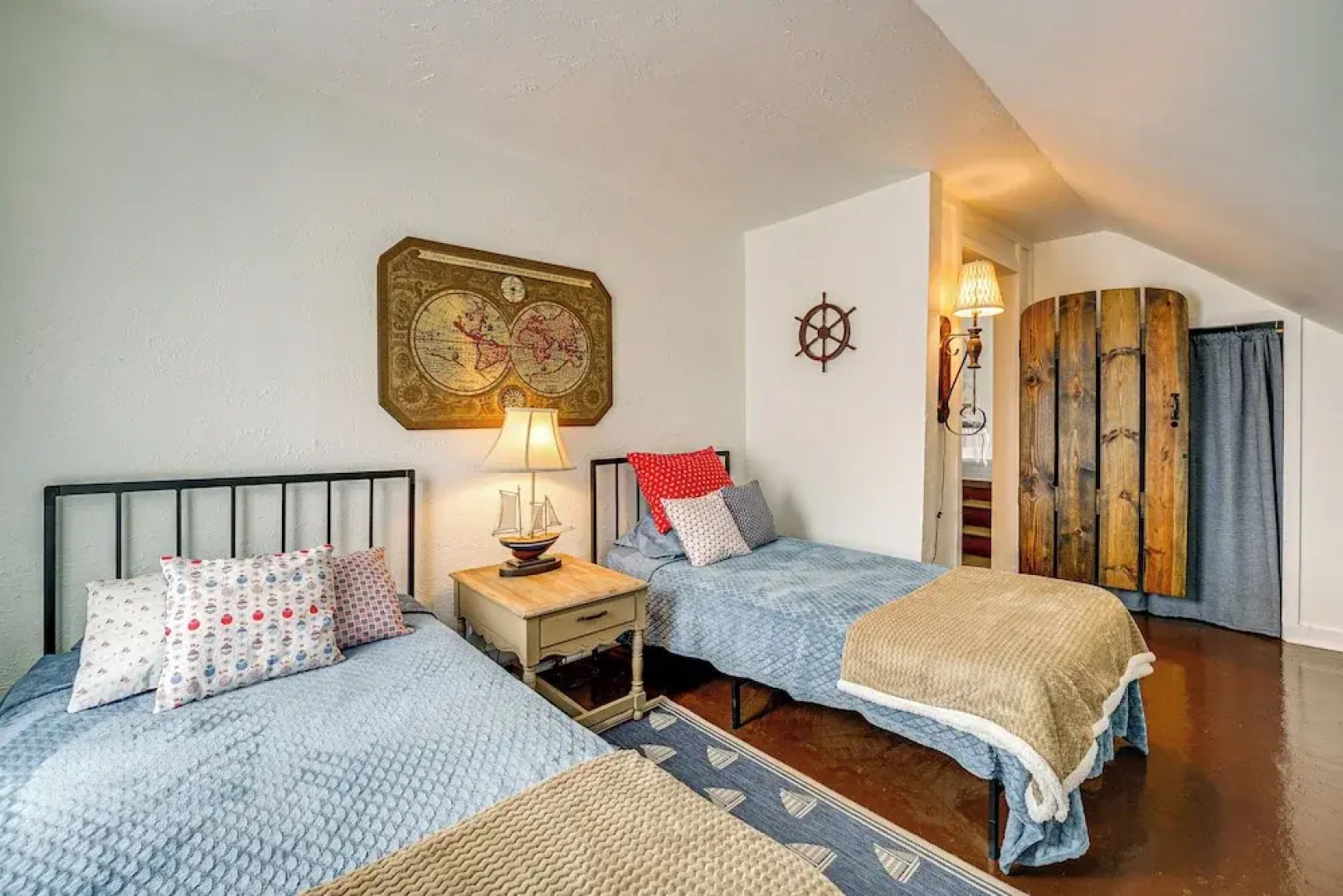 Spacious Vintage Gem w/ Sunroom in Manistee!