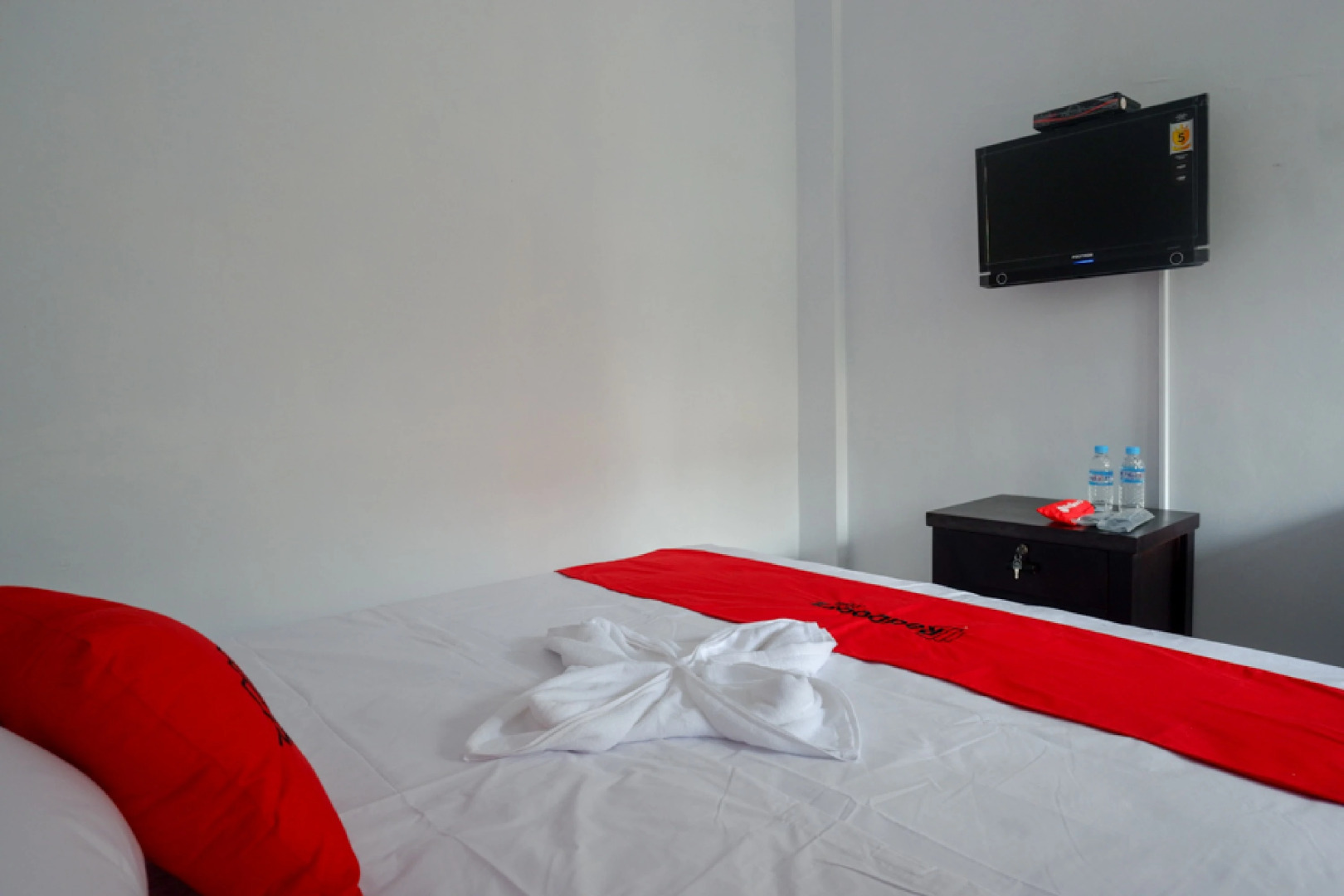 RedDoorz Syariah near Alun Alun Balai Kota Tegal