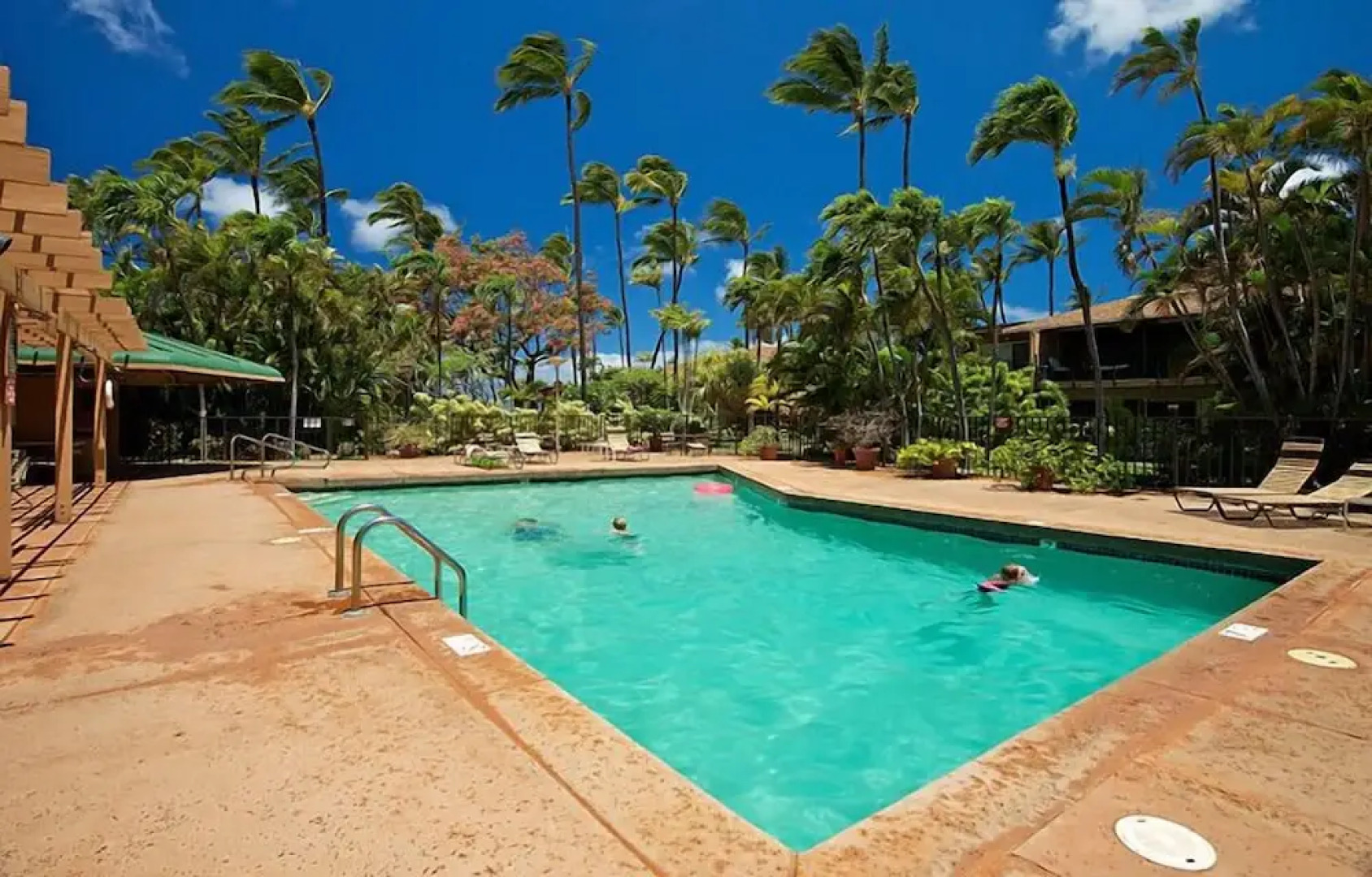 Maui Sands #5g 2 Bedroom Condo by RedAwning