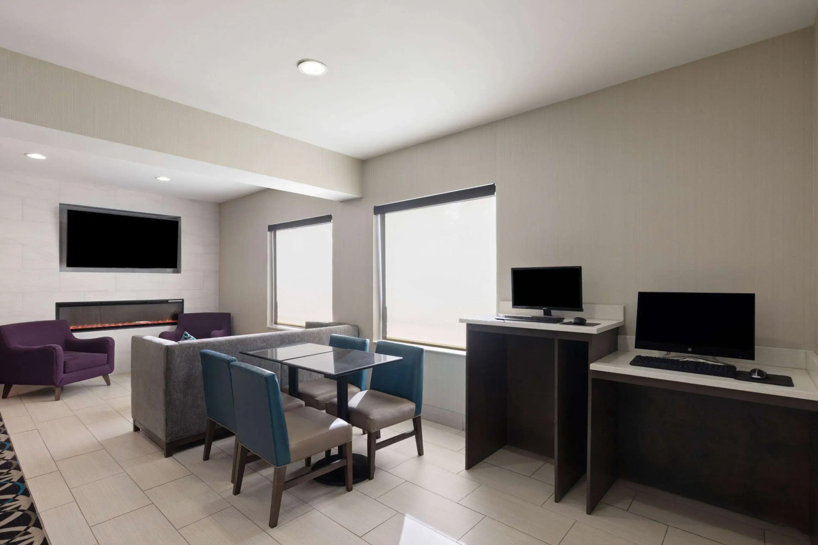 La Quinta Inn & Suites by Wyndham Snellville-Stone Mountain