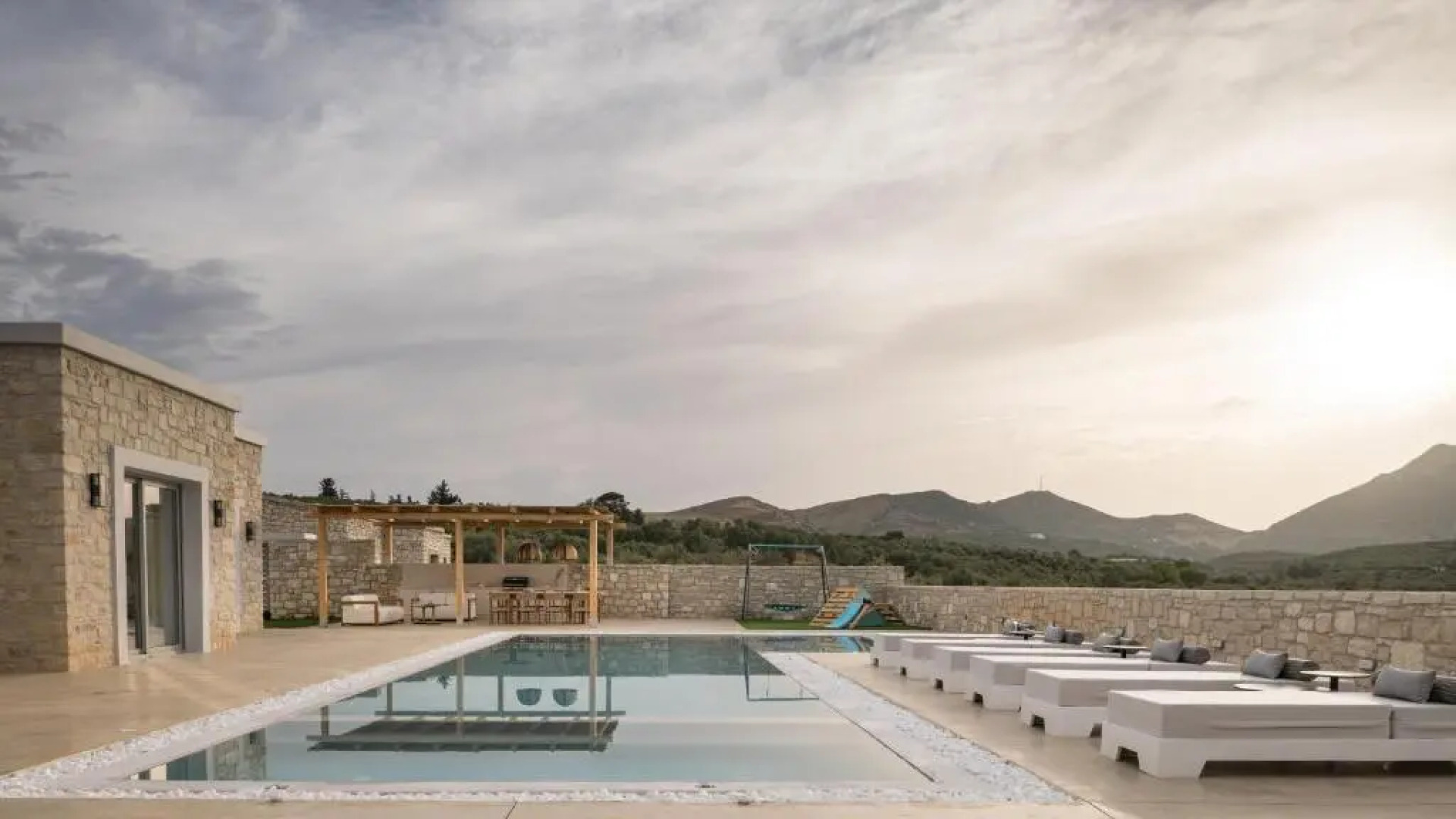 Ayali Villa I, a divine luxury homestay, By ThinkVilla